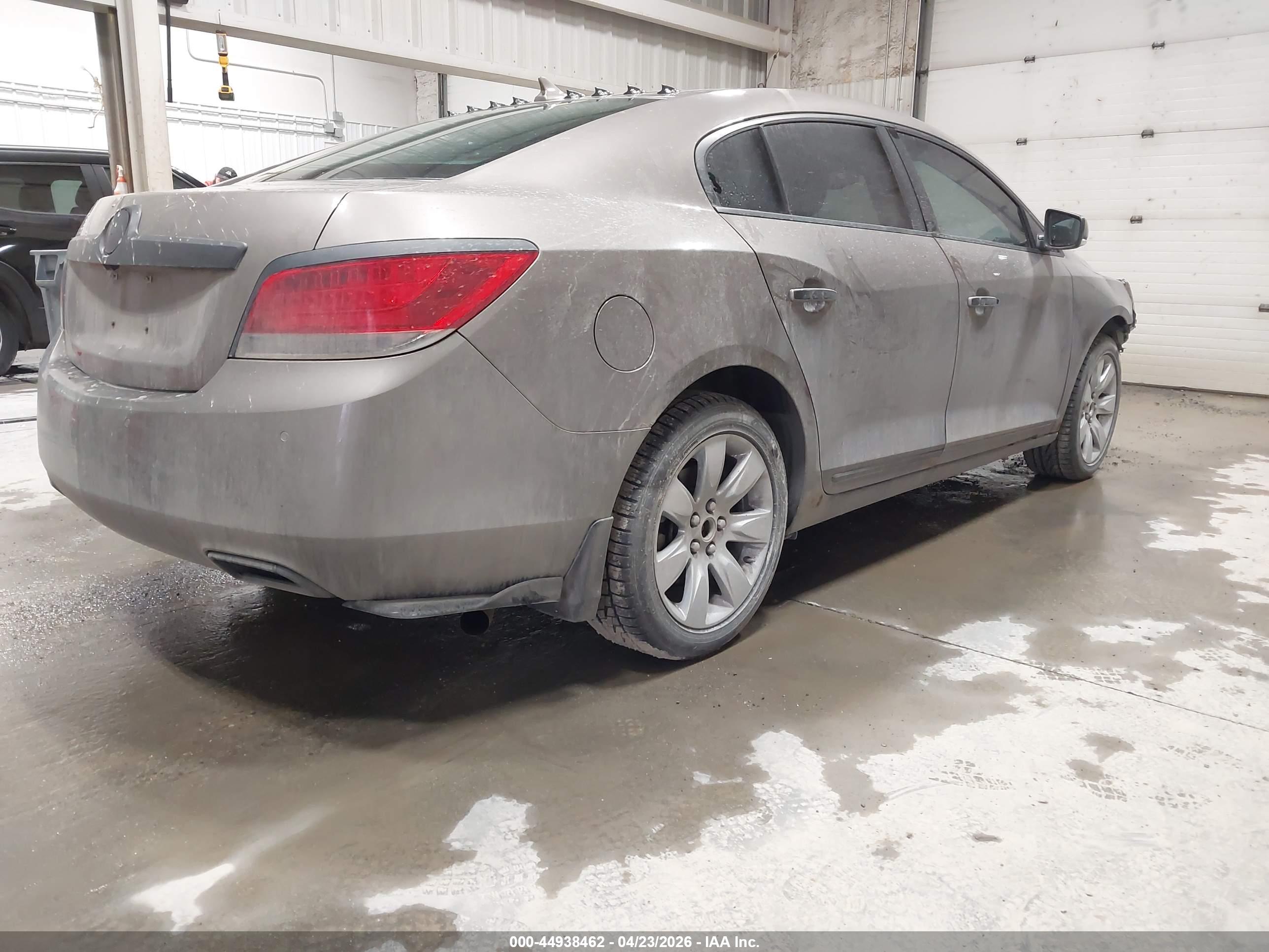 BUICK LACROSSE image 4
