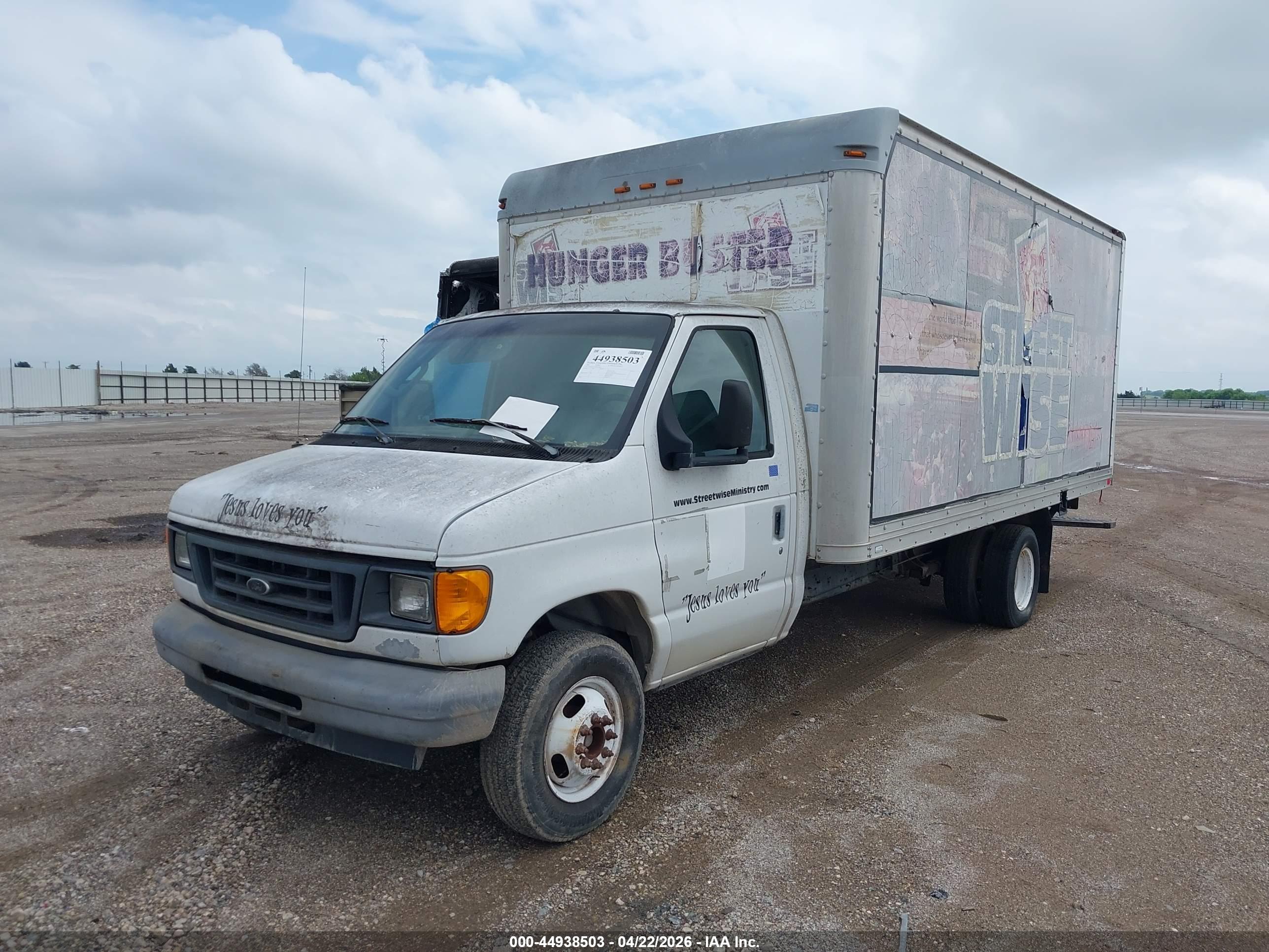 FORD E-350 image 2