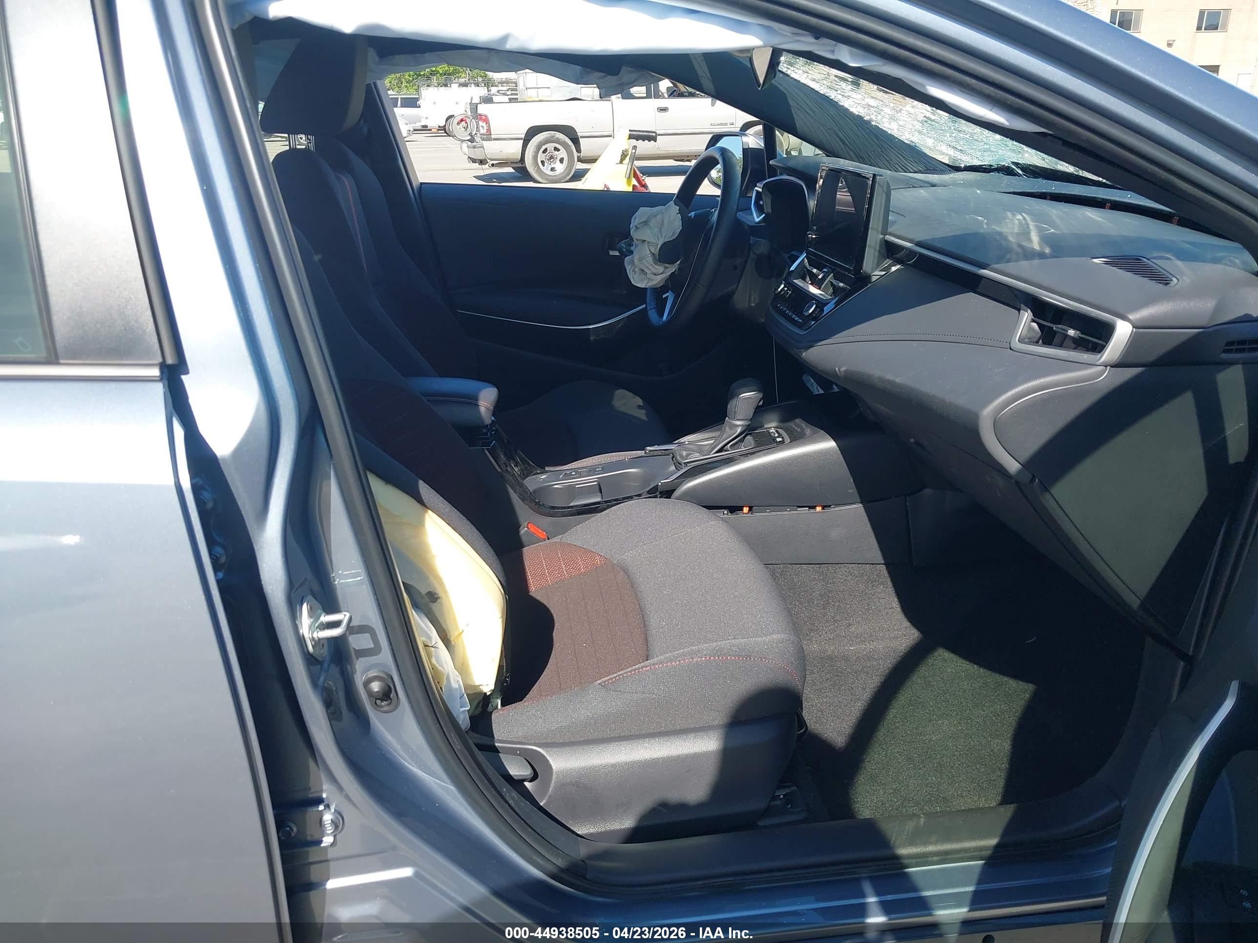 TOYOTA COROLLA image 5