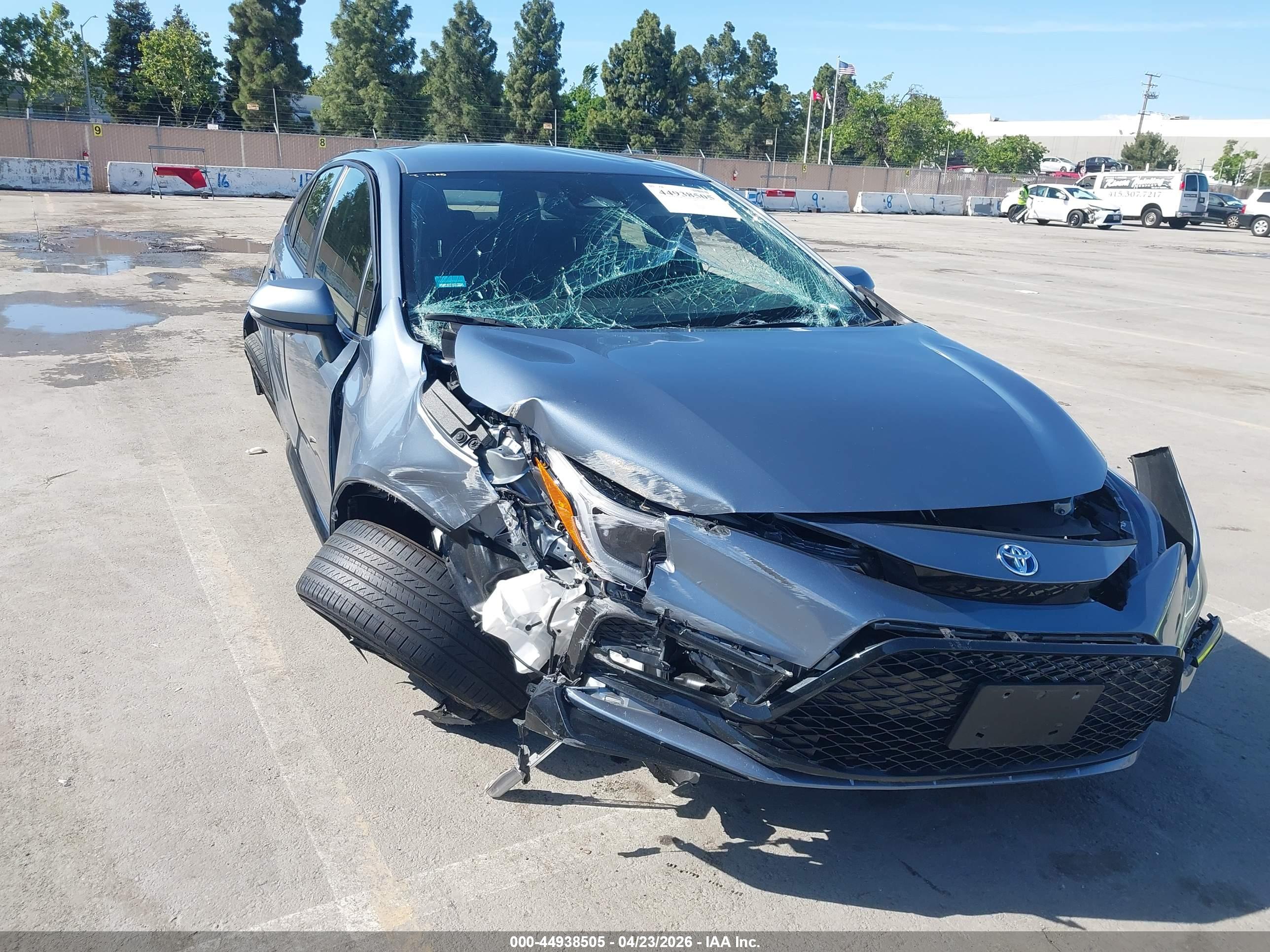 TOYOTA COROLLA image 6
