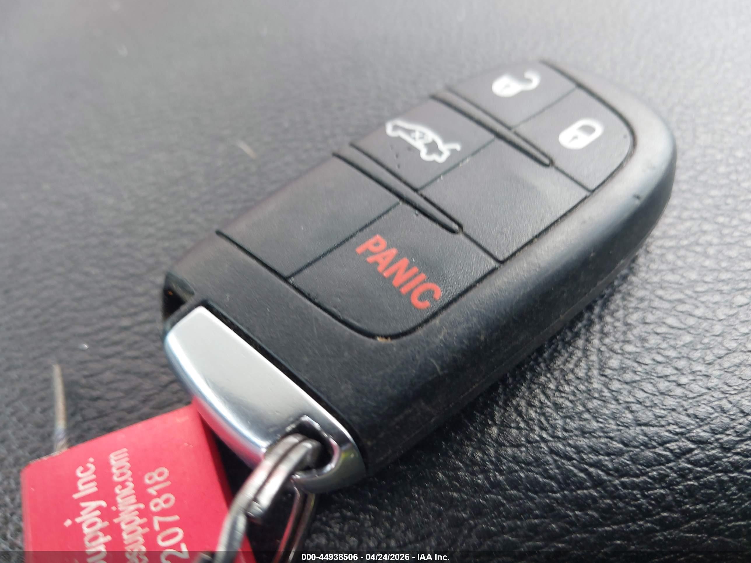 DODGE CHALLENGER image 11