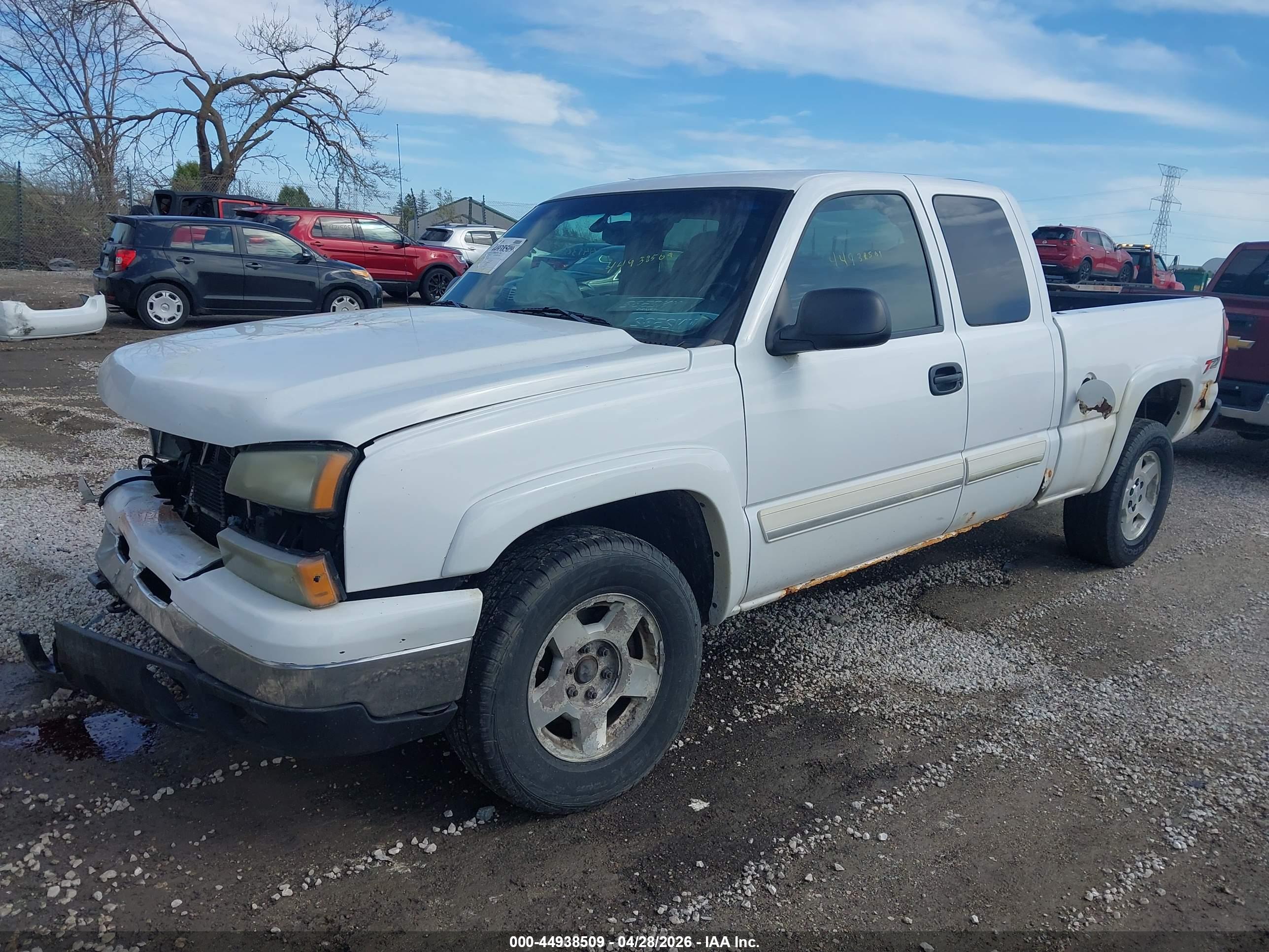 CHEVROLET SILVERADO image 2