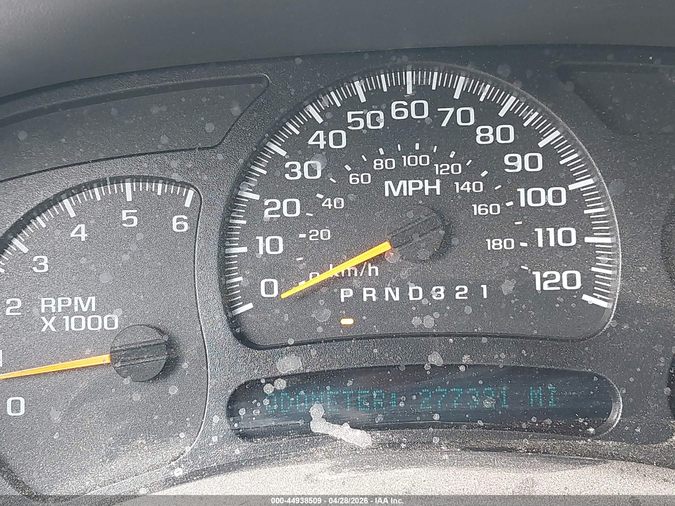 CHEVROLET SILVERADO image 7