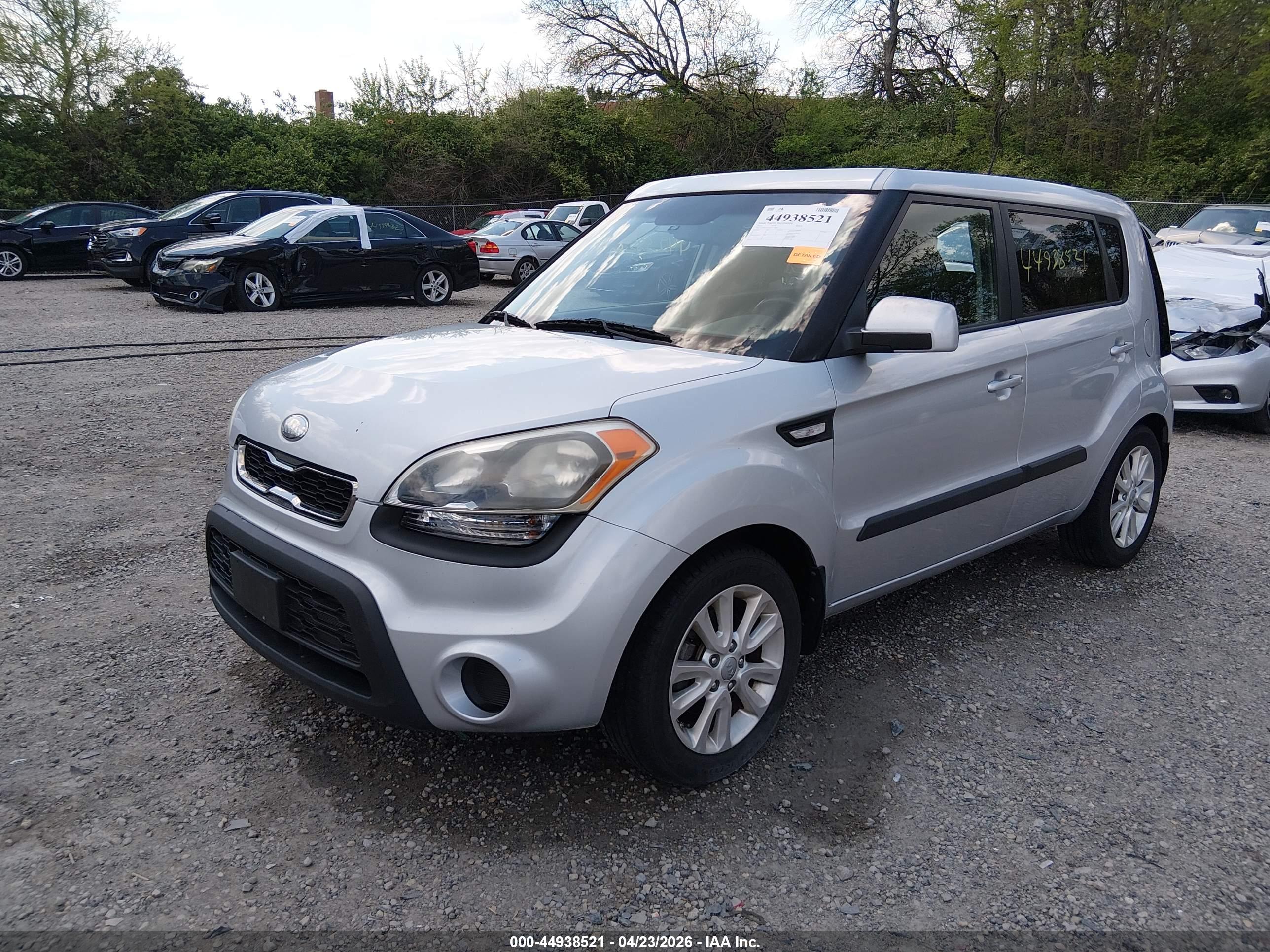 KIA SOUL image 2