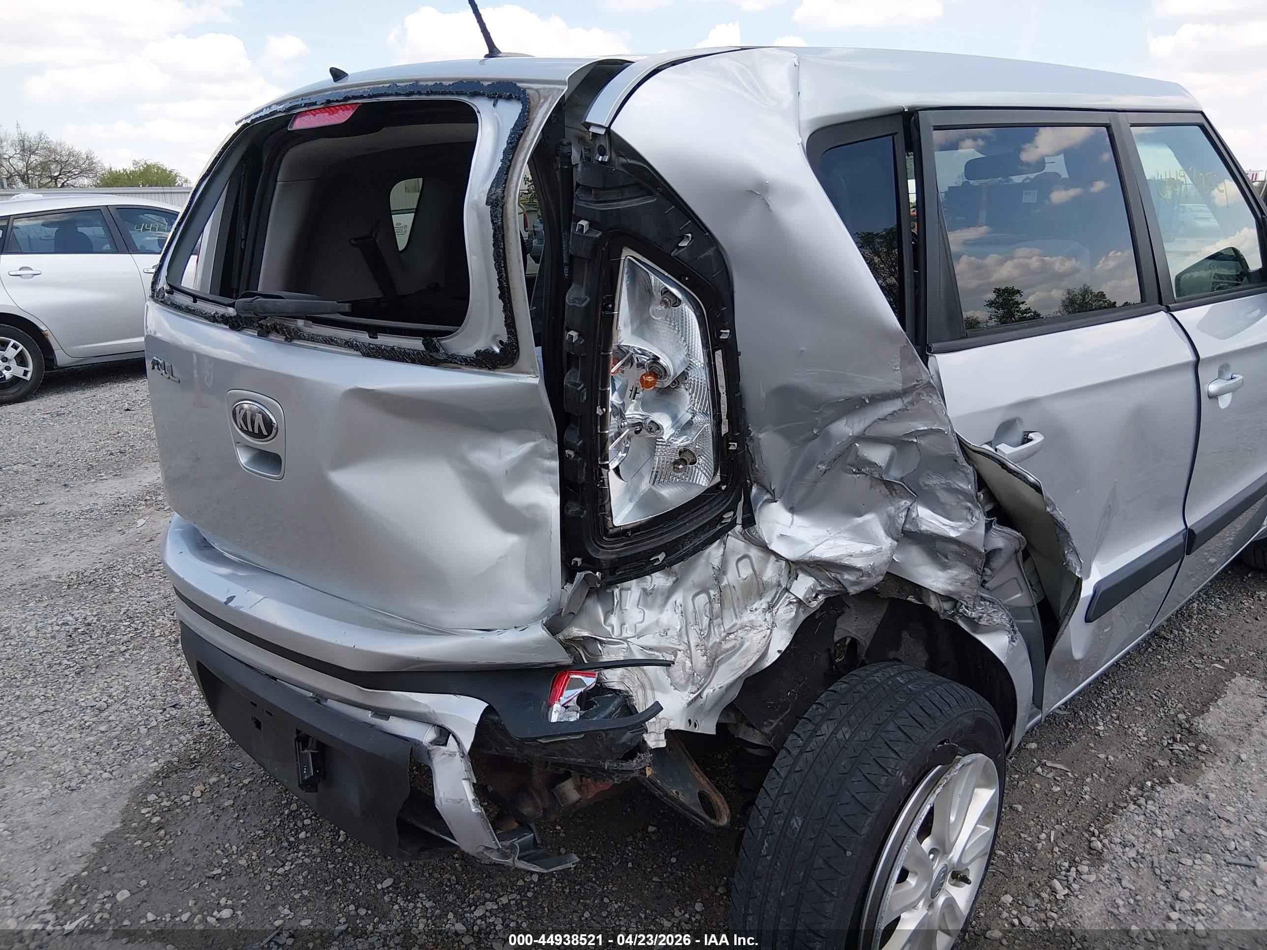 KIA SOUL image 6
