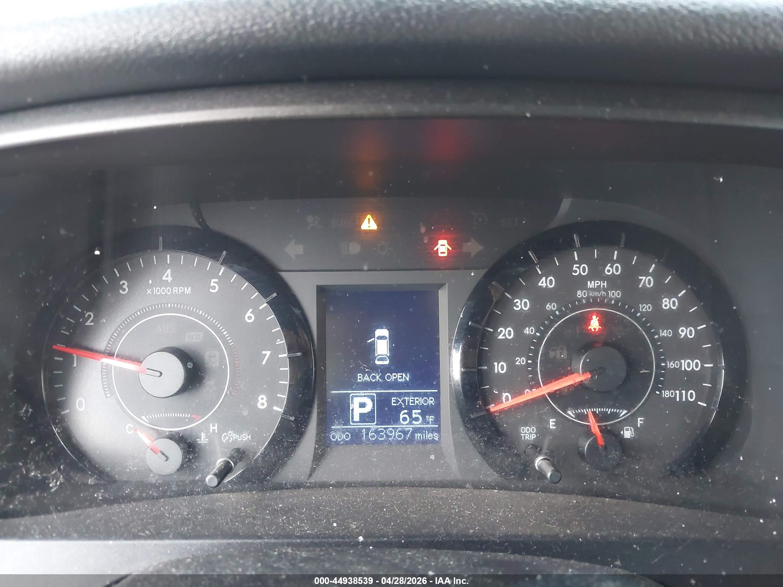 TOYOTA SIENNA image 7
