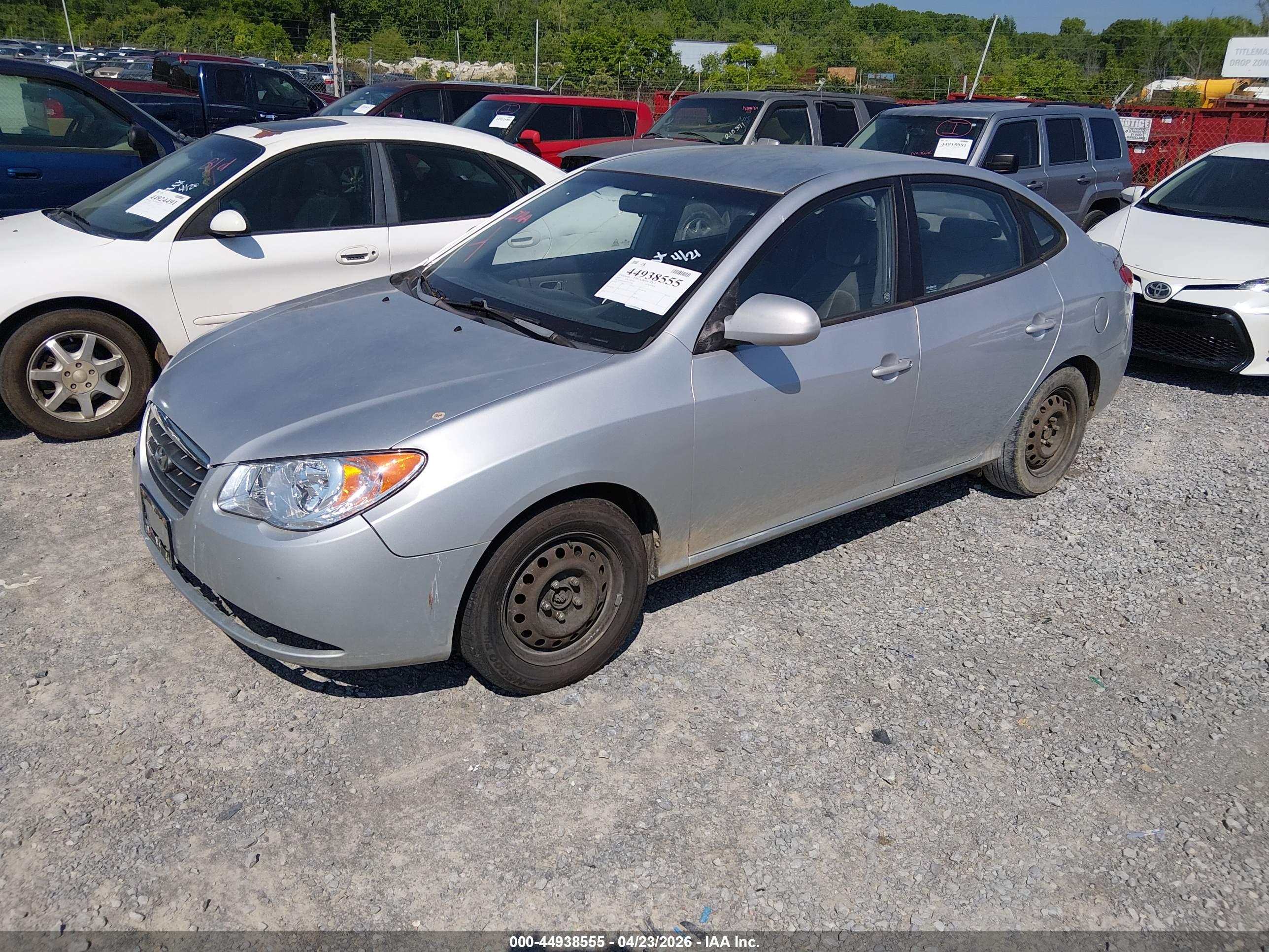 HYUNDAI ELANTRA image 2