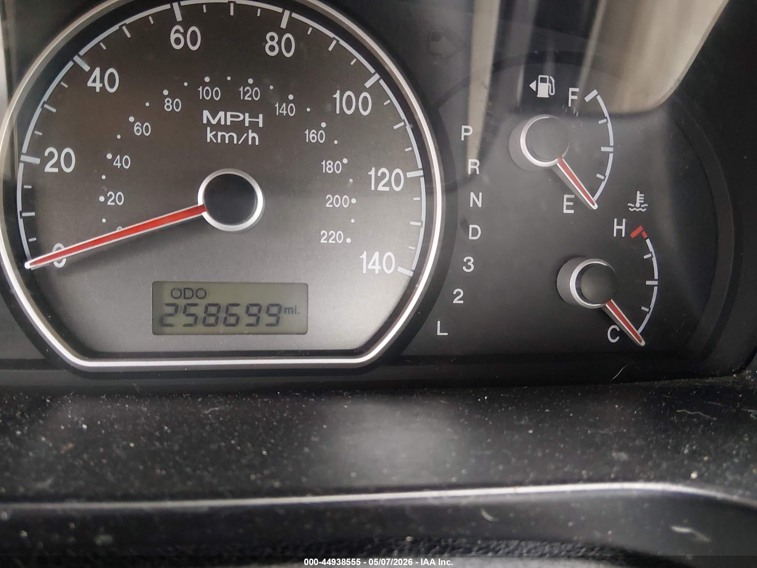 HYUNDAI ELANTRA image 7