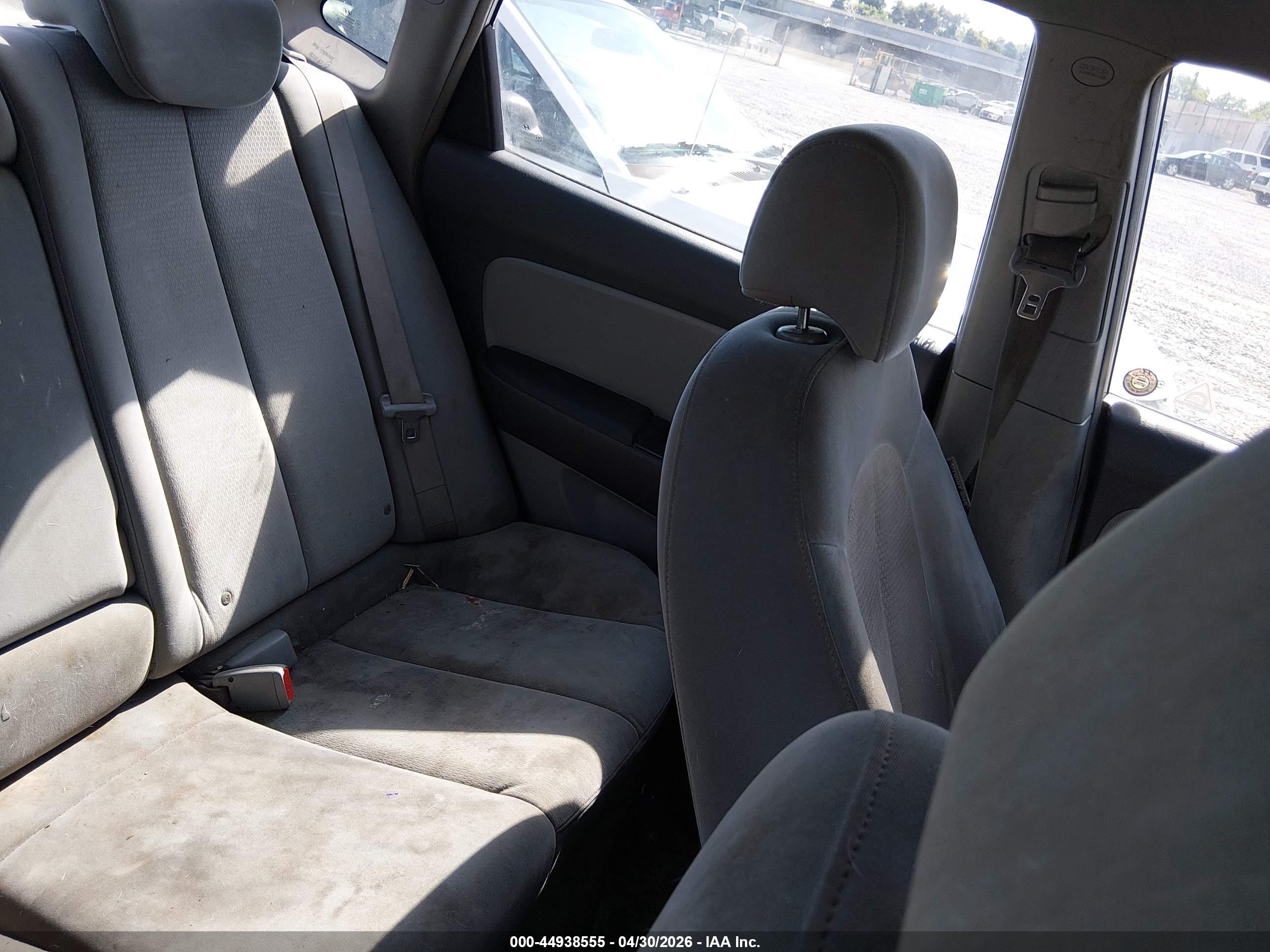 HYUNDAI ELANTRA image 8