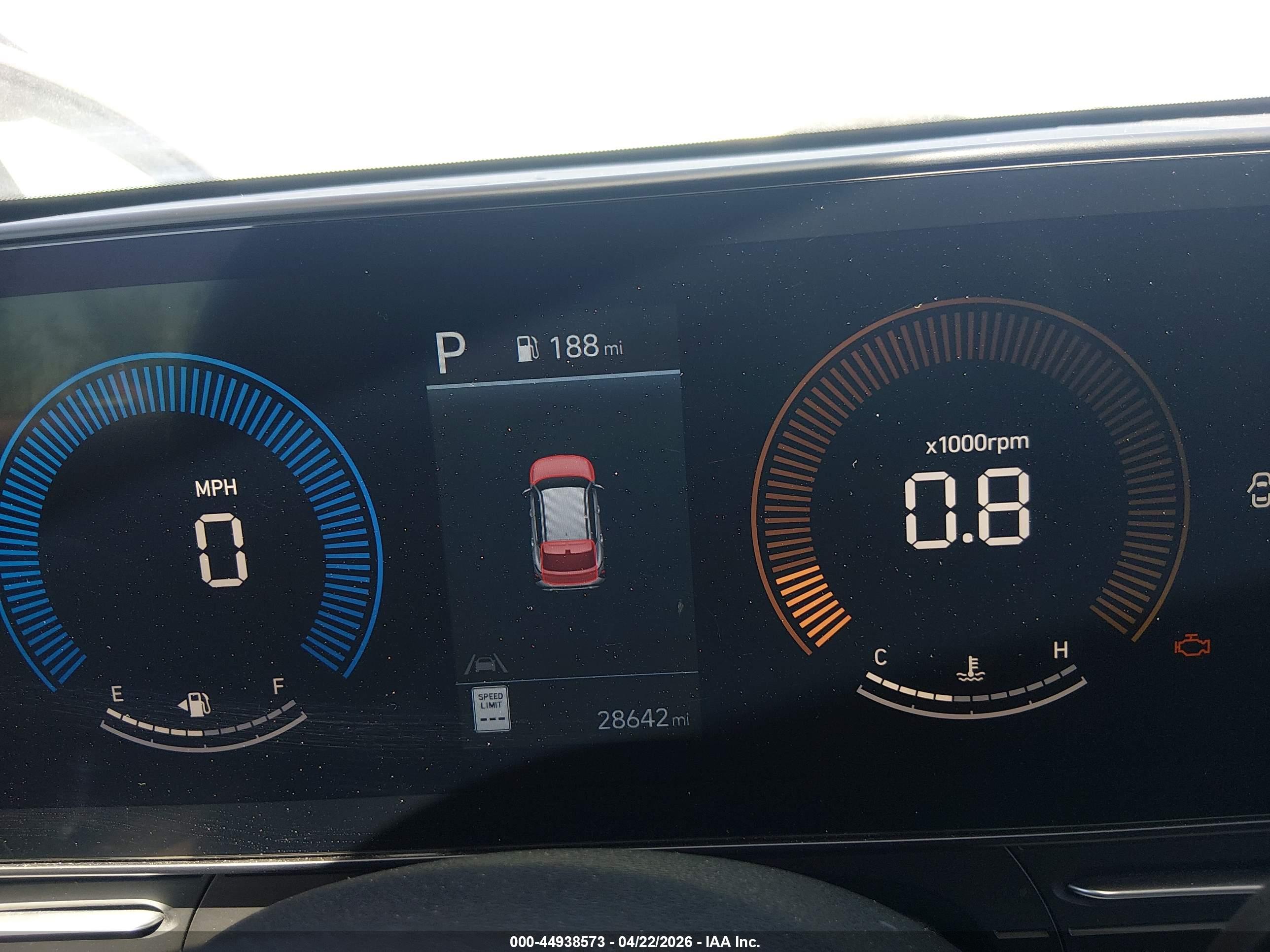 HYUNDAI KONA image 7