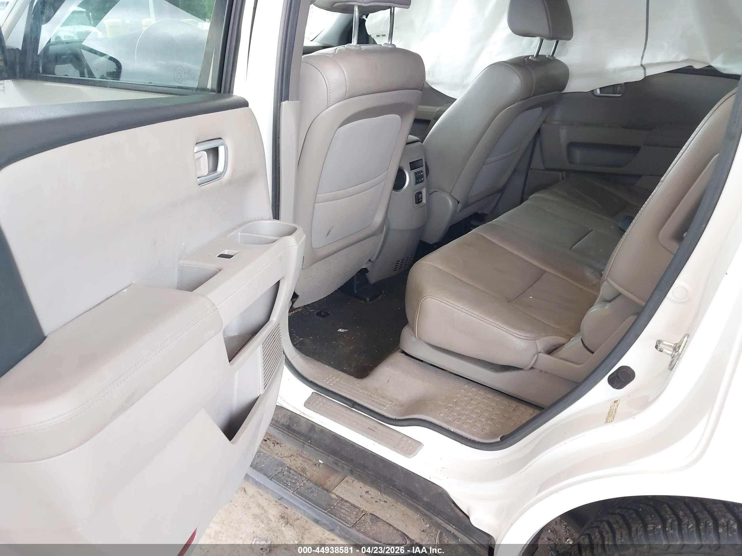 HONDA PILOT image 8