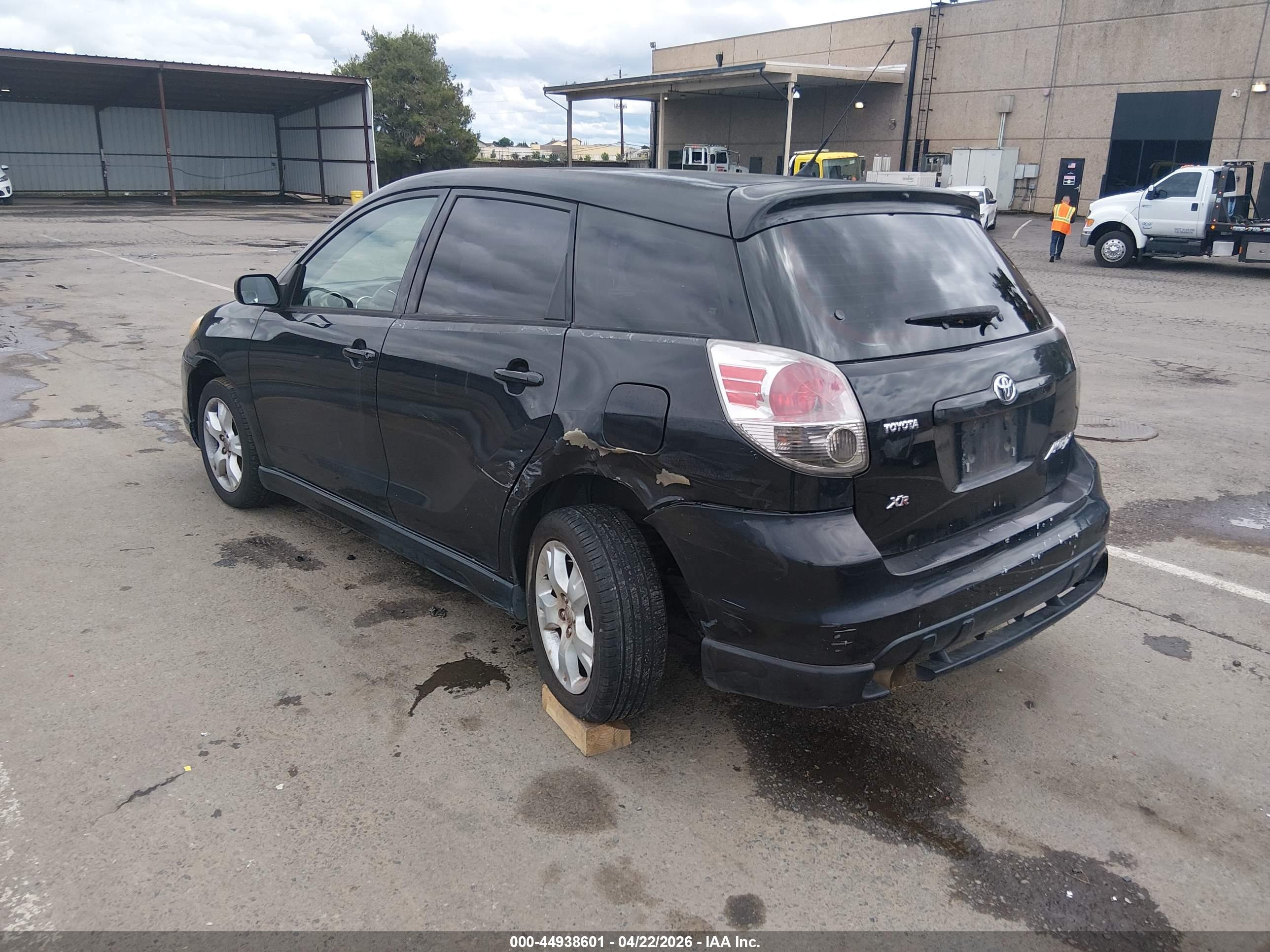 TOYOTA MATRIX image 3