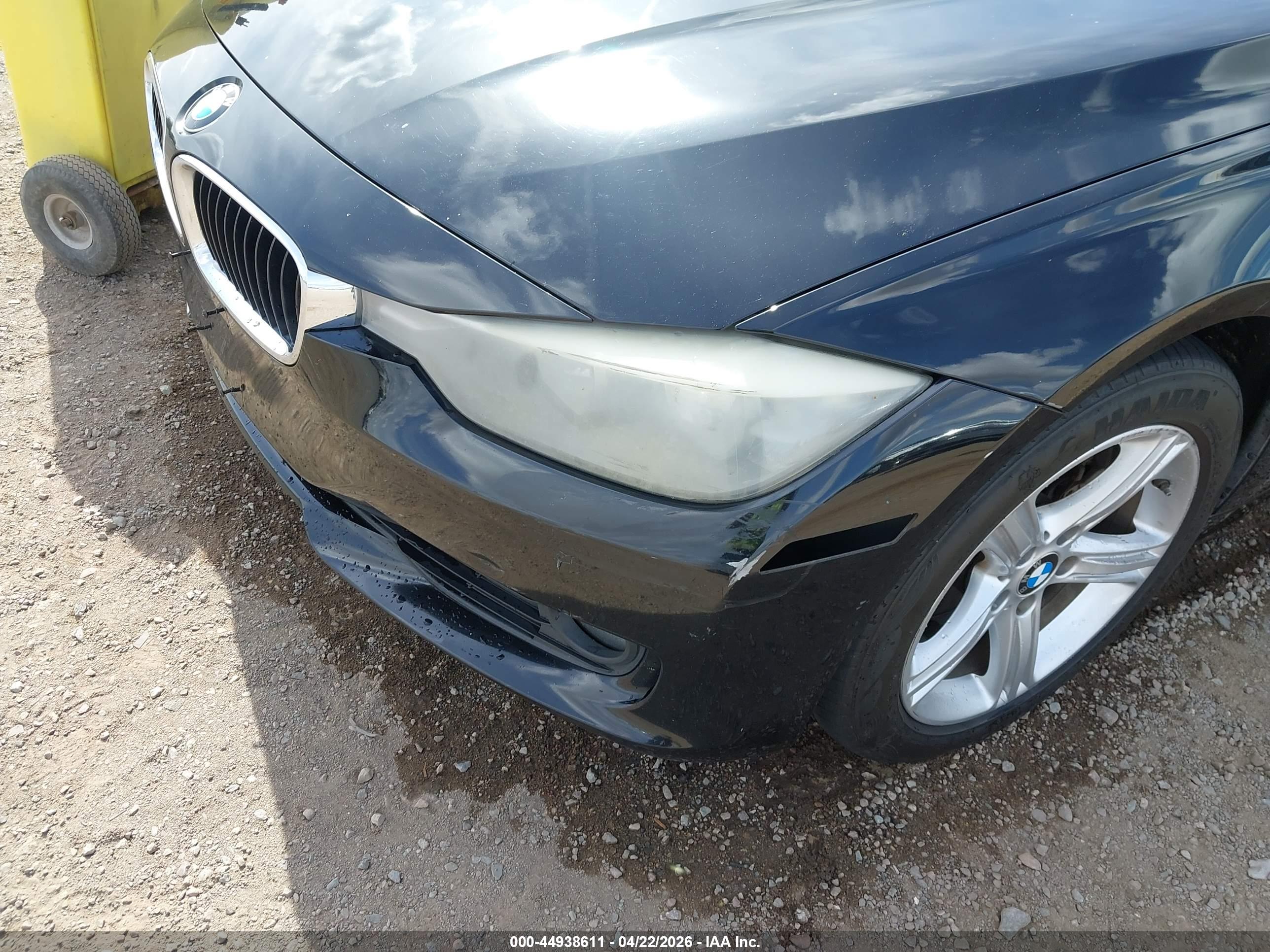 BMW 328I image 6
