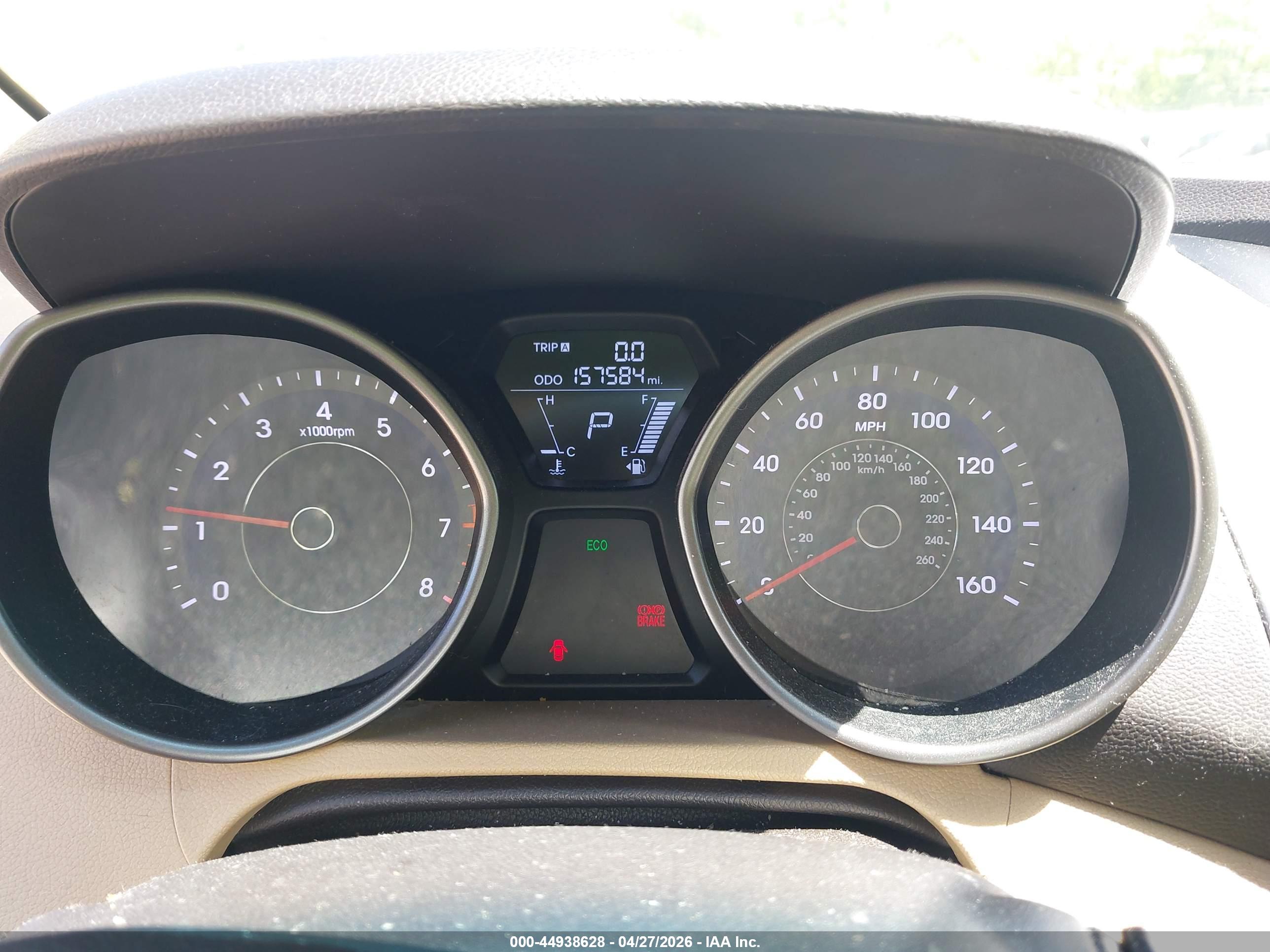 HYUNDAI ELANTRA image 7