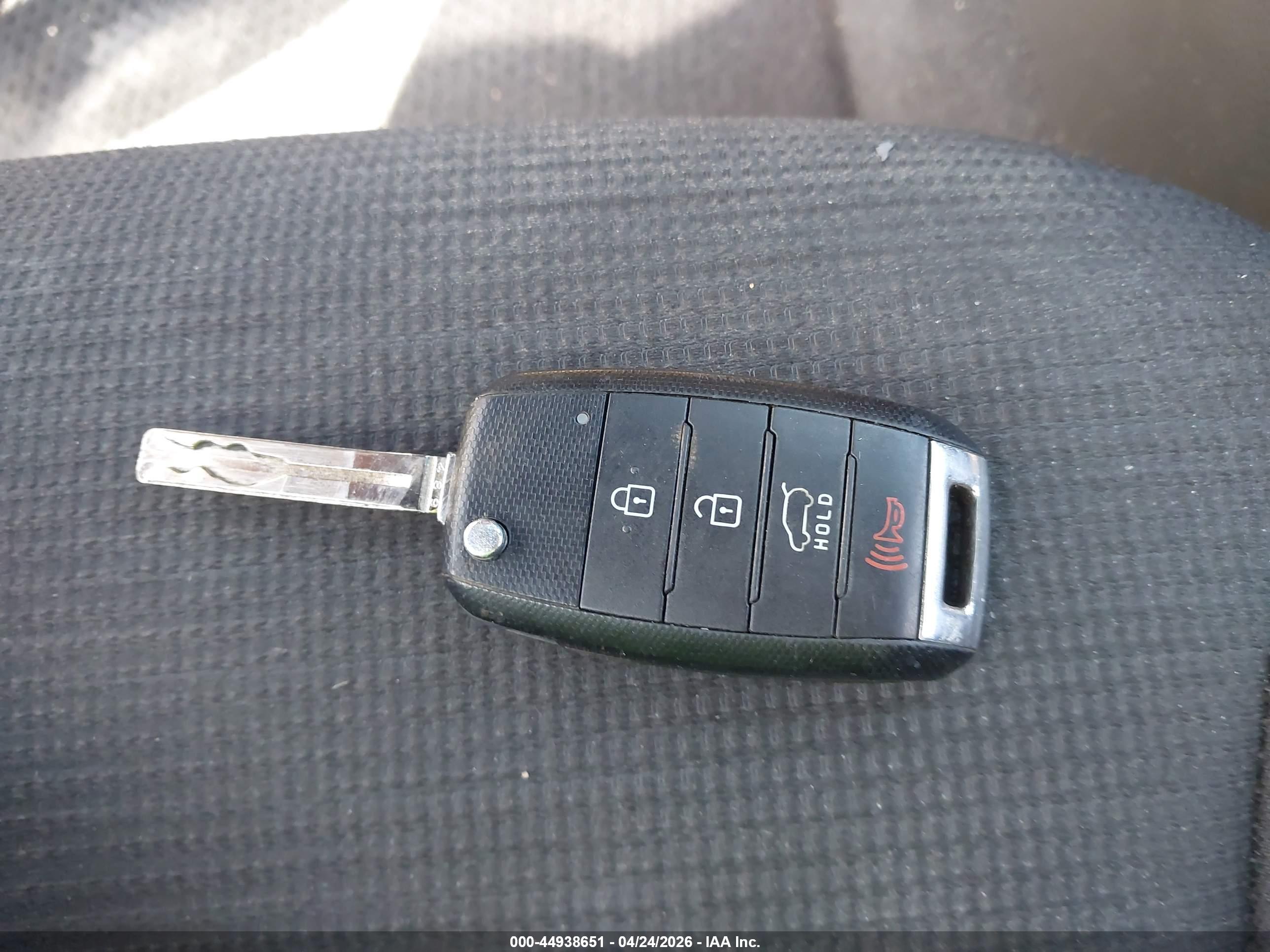 KIA SORENTO image 11