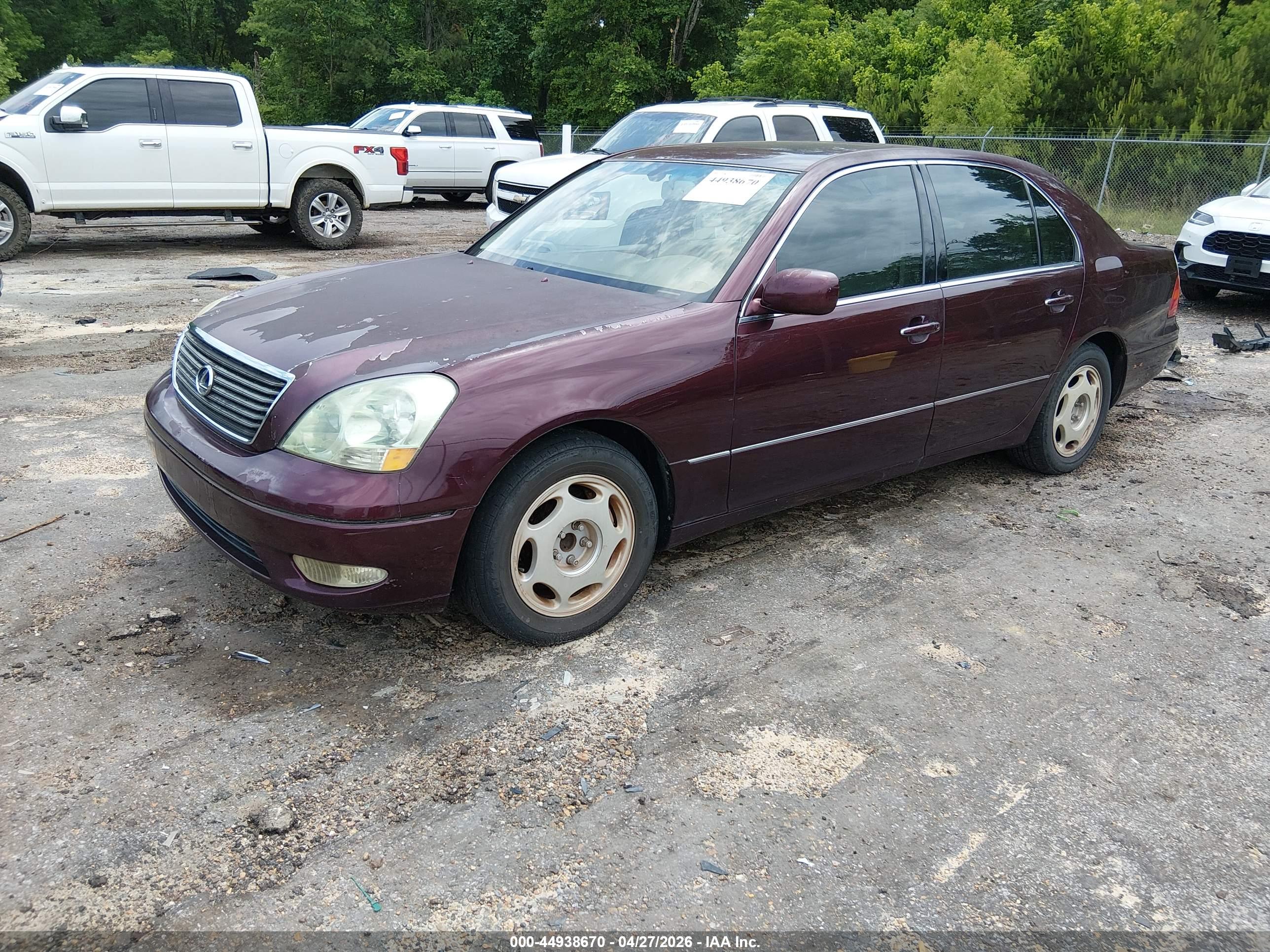 LEXUS LS image 2