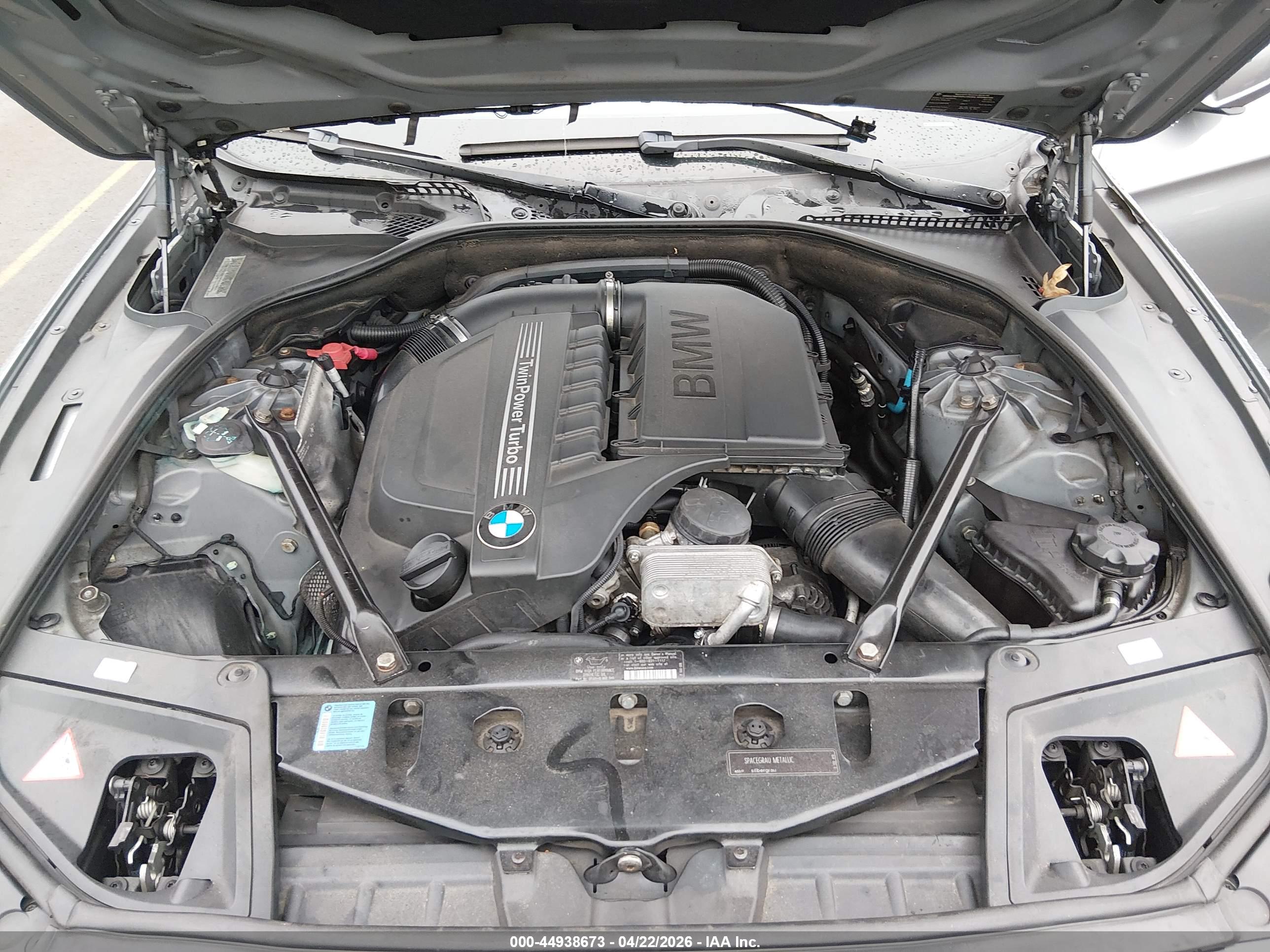 BMW 535I image 10