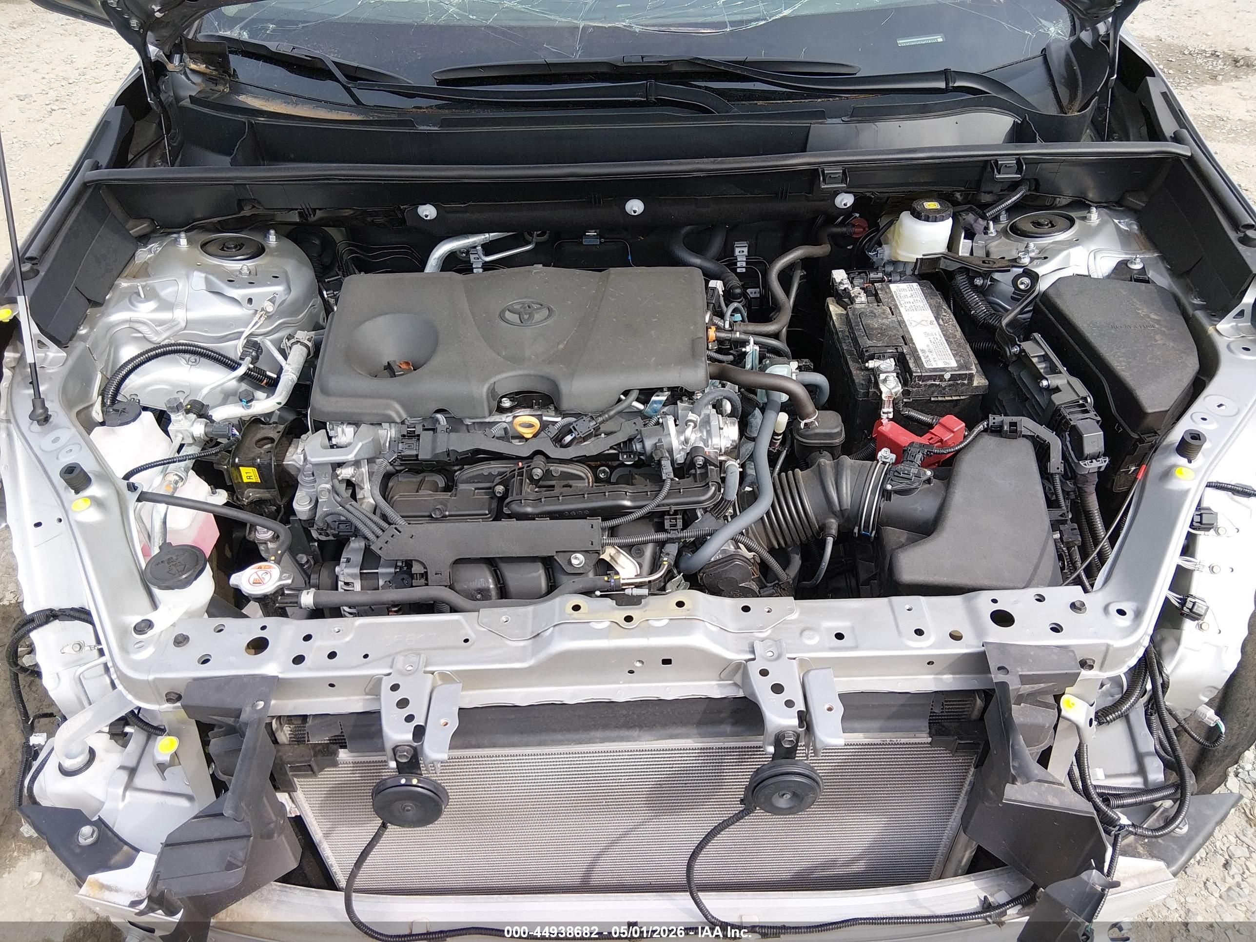 TOYOTA RAV4 image 10