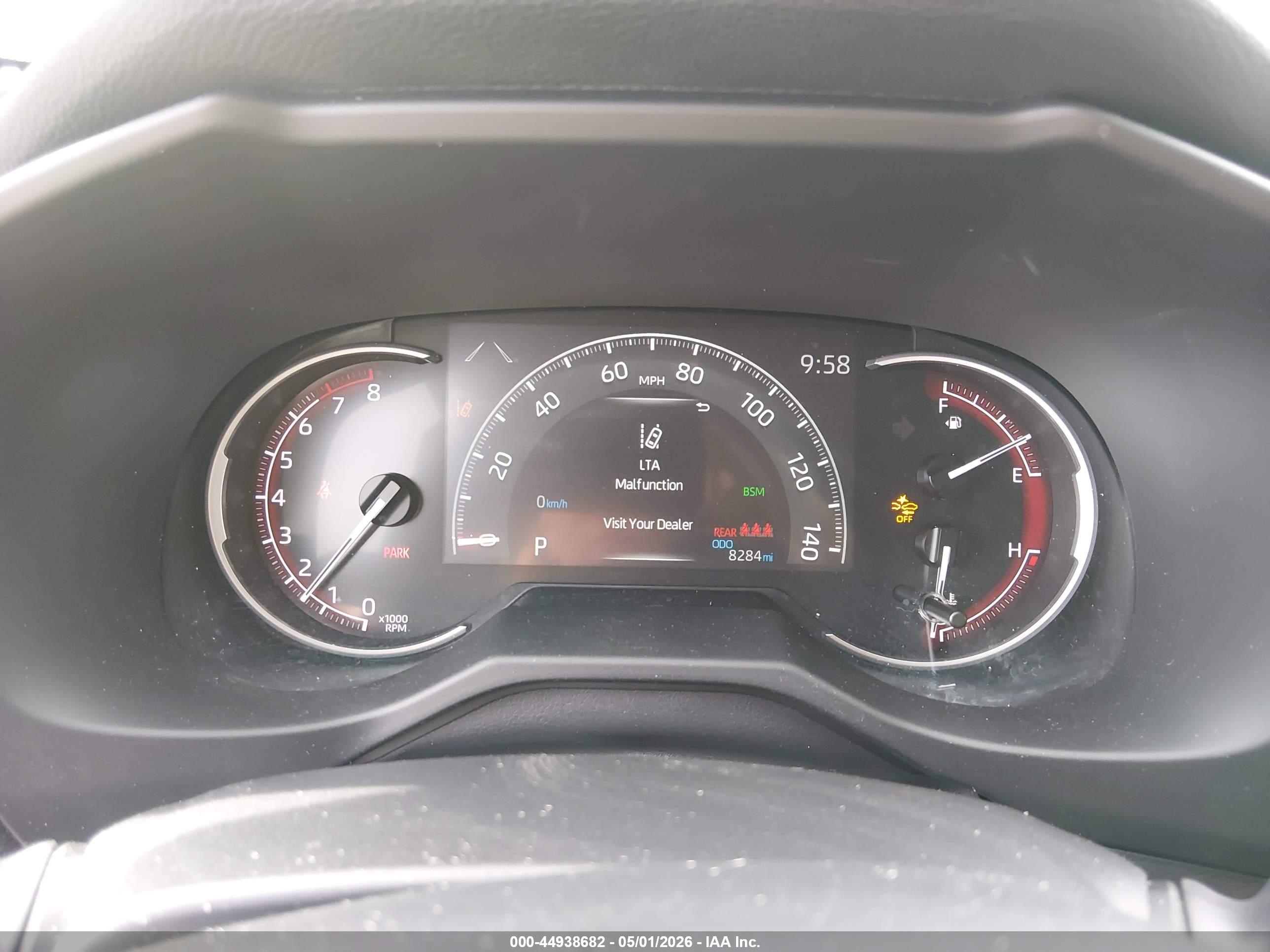TOYOTA RAV4 image 7