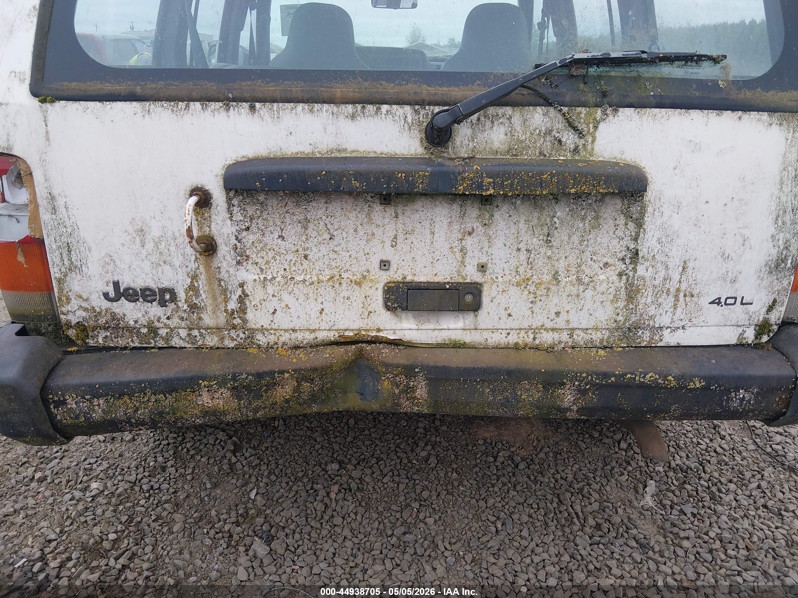 JEEP CHEROKEE image 6