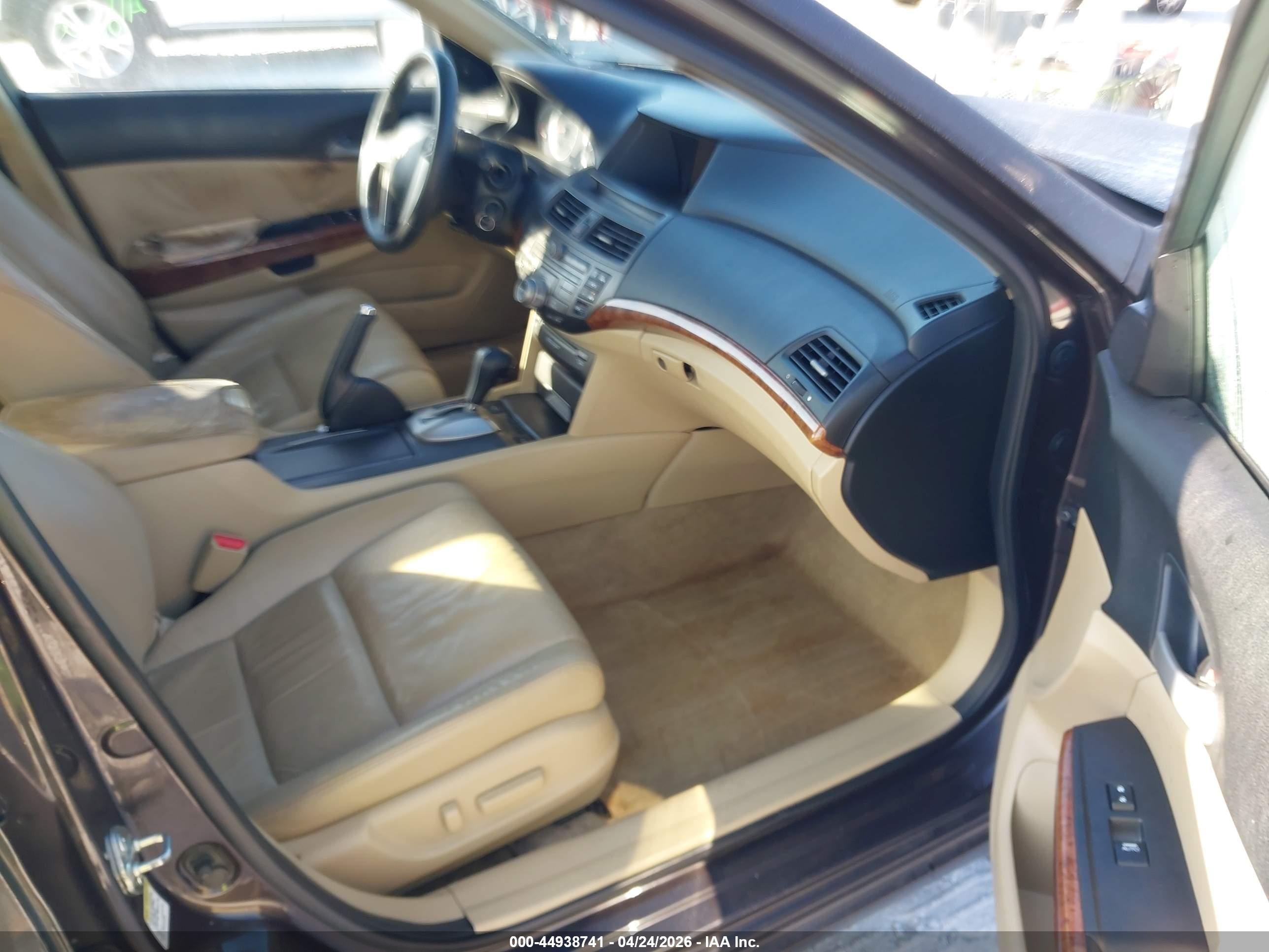 HONDA ACCORD image 5