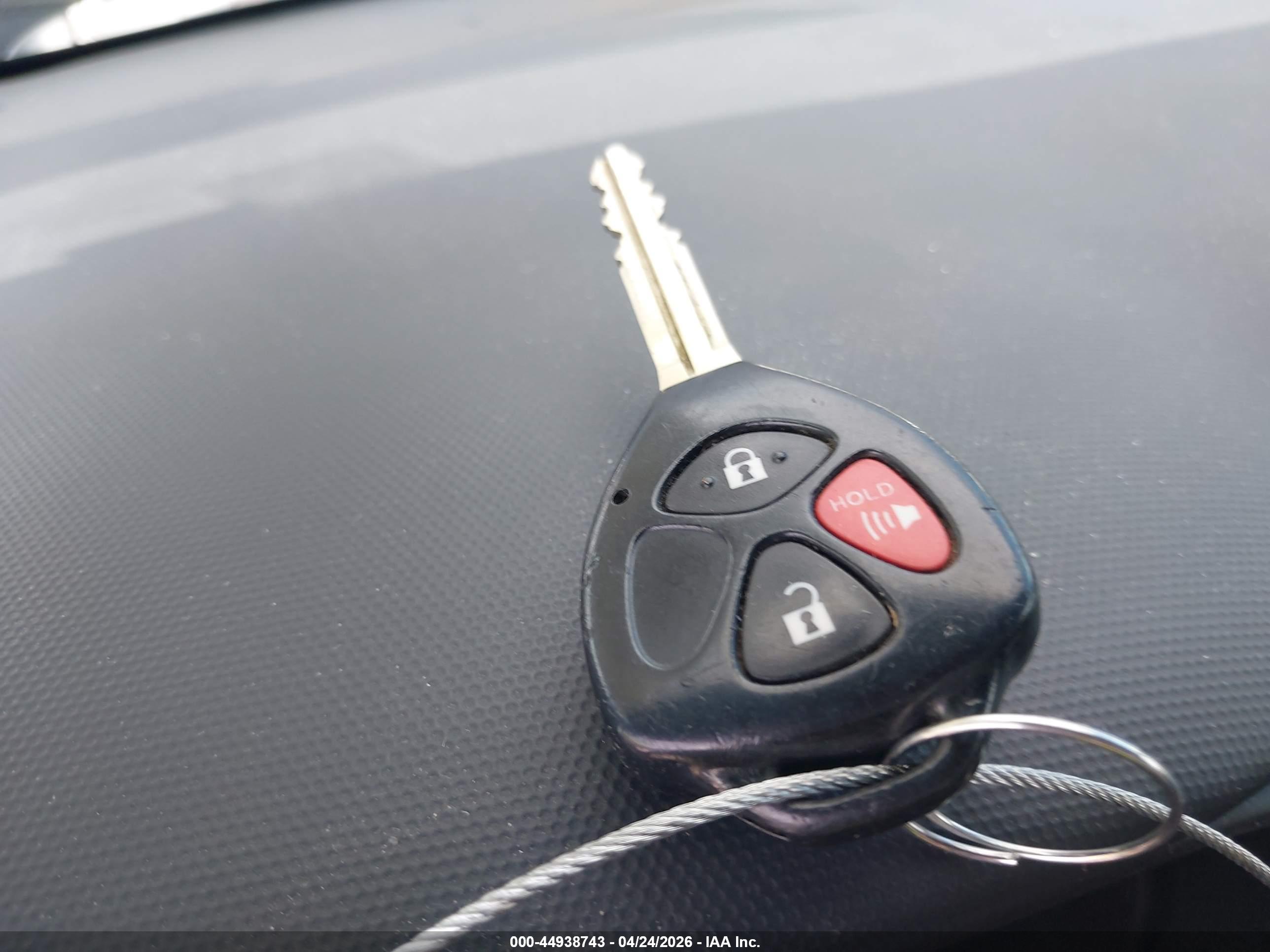 TOYOTA 4RUNNER image 11