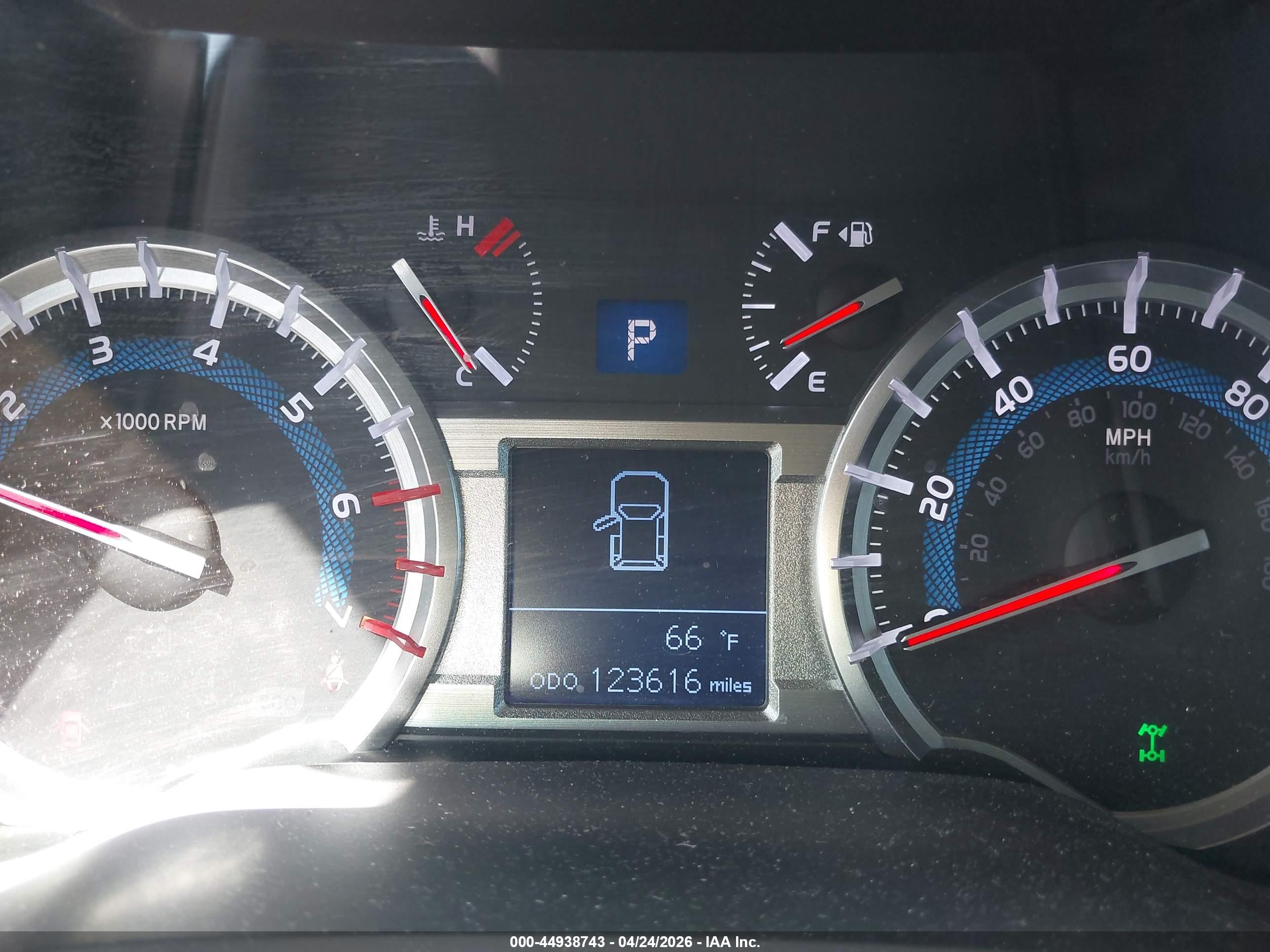 TOYOTA 4RUNNER image 7