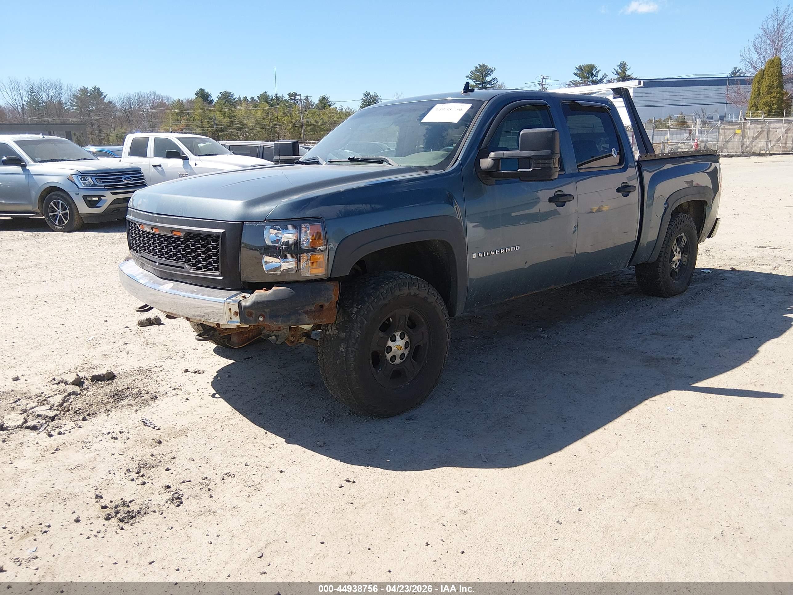 CHEVROLET SILVERADO image 2