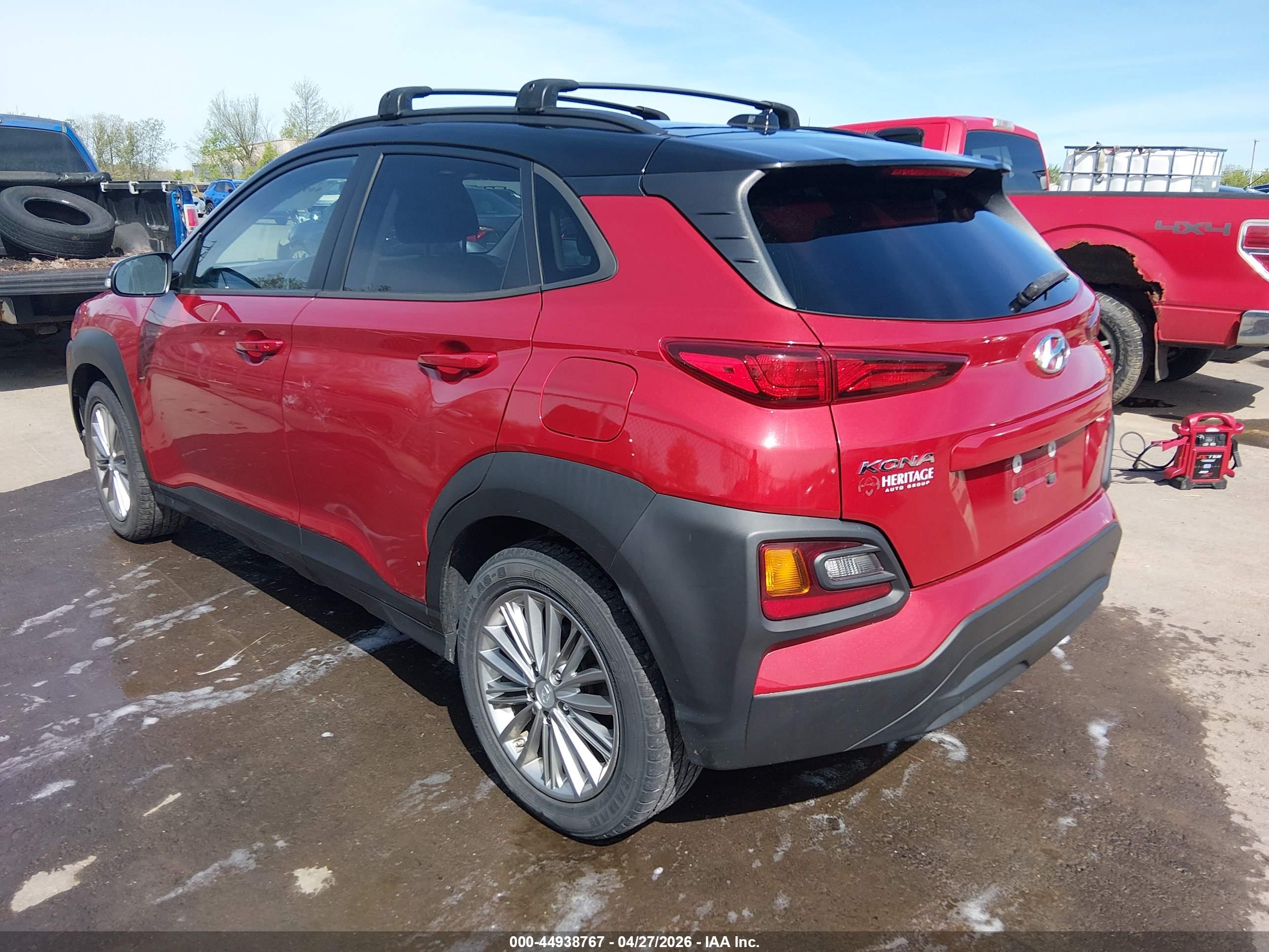 HYUNDAI KONA image 3
