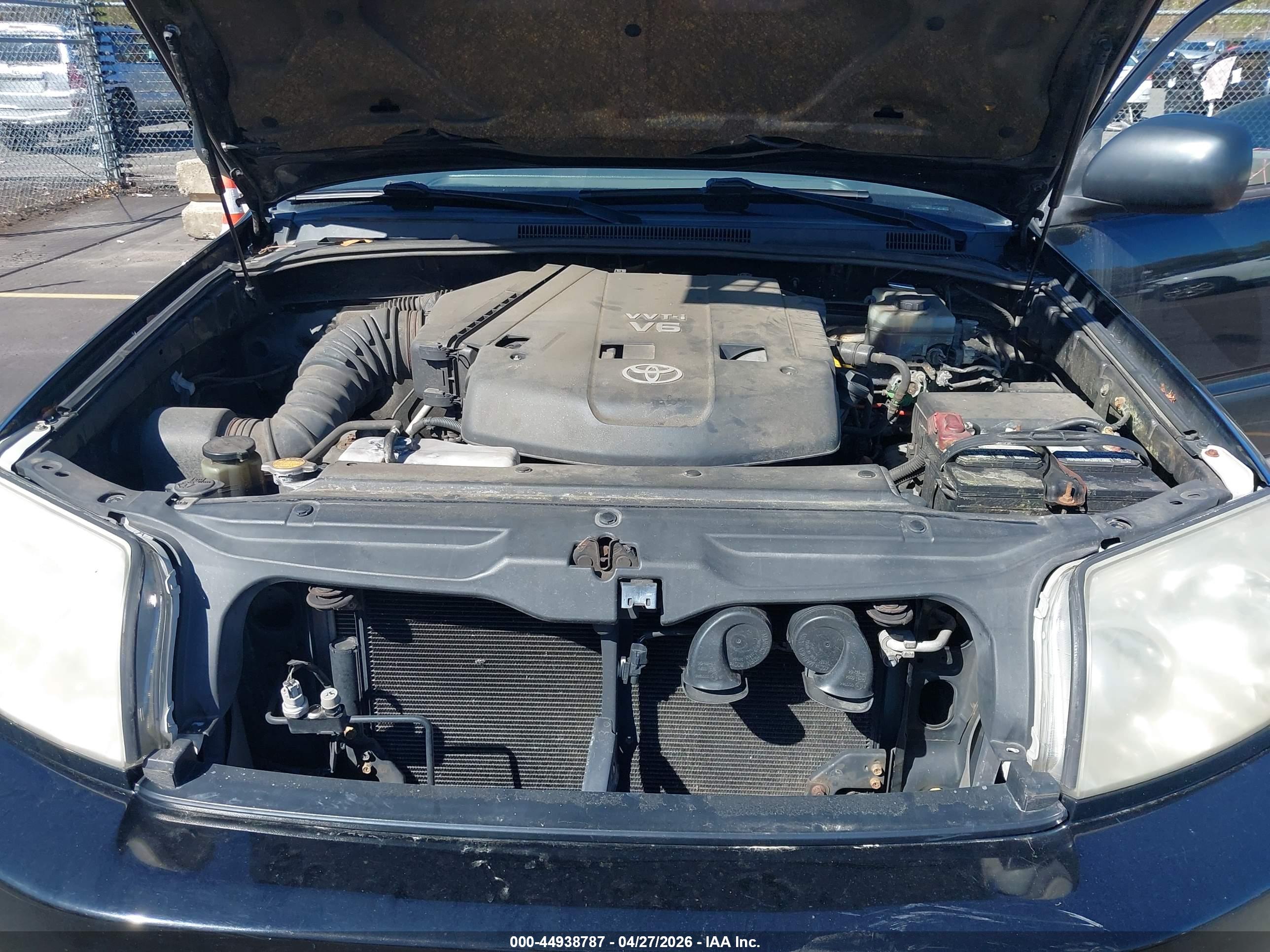 TOYOTA 4RUNNER image 10