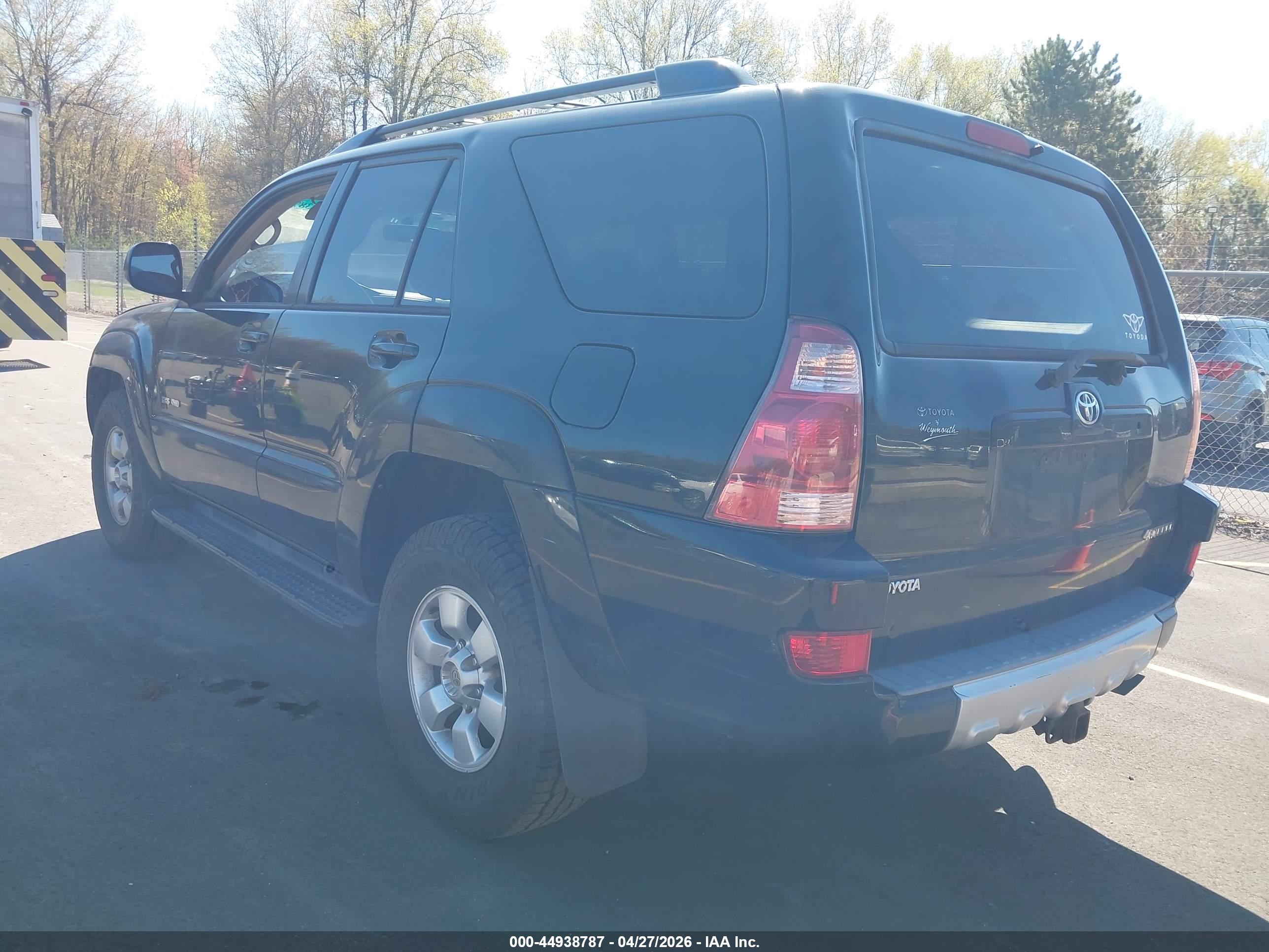 TOYOTA 4RUNNER image 3