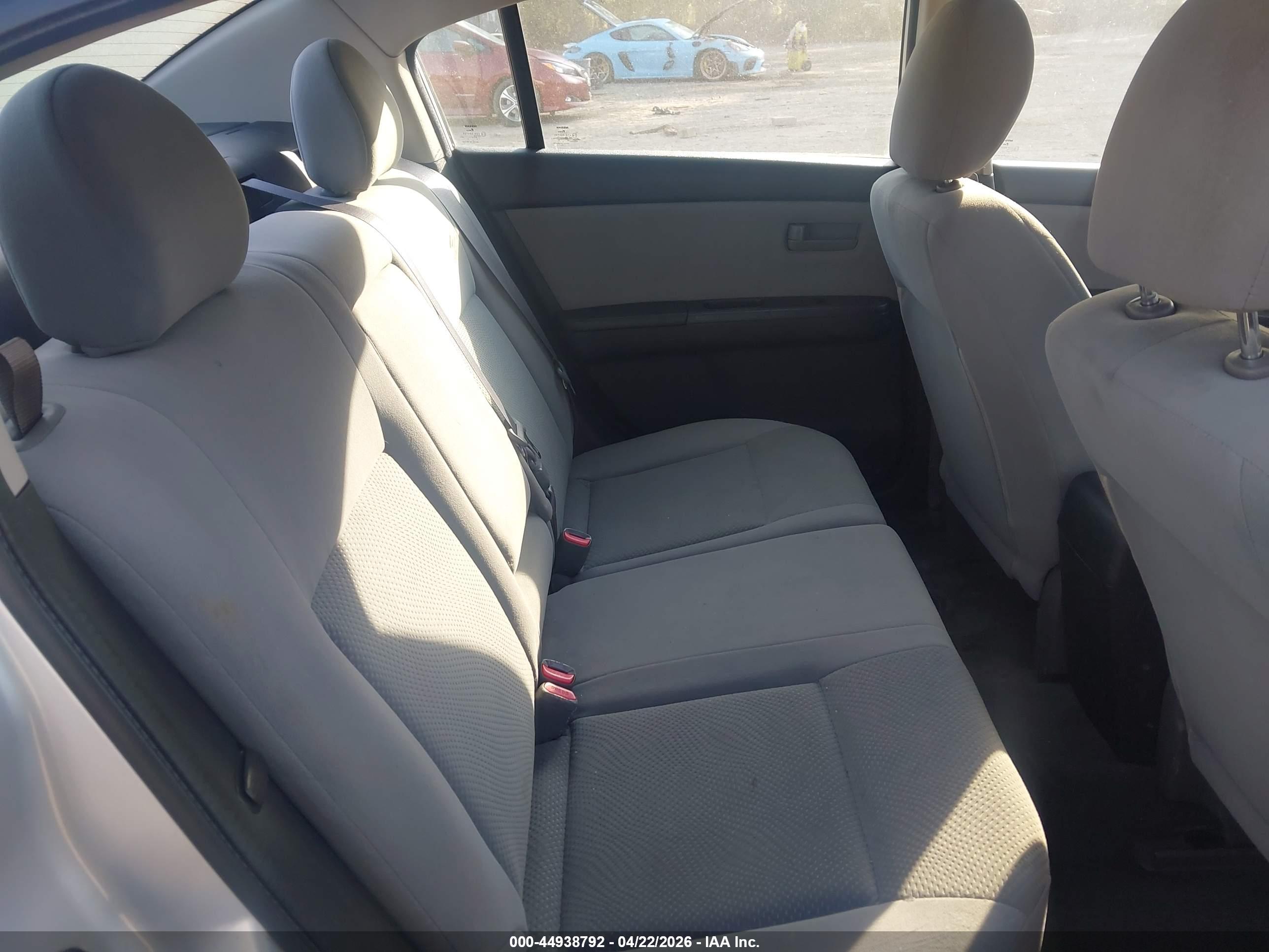 NISSAN SENTRA image 8
