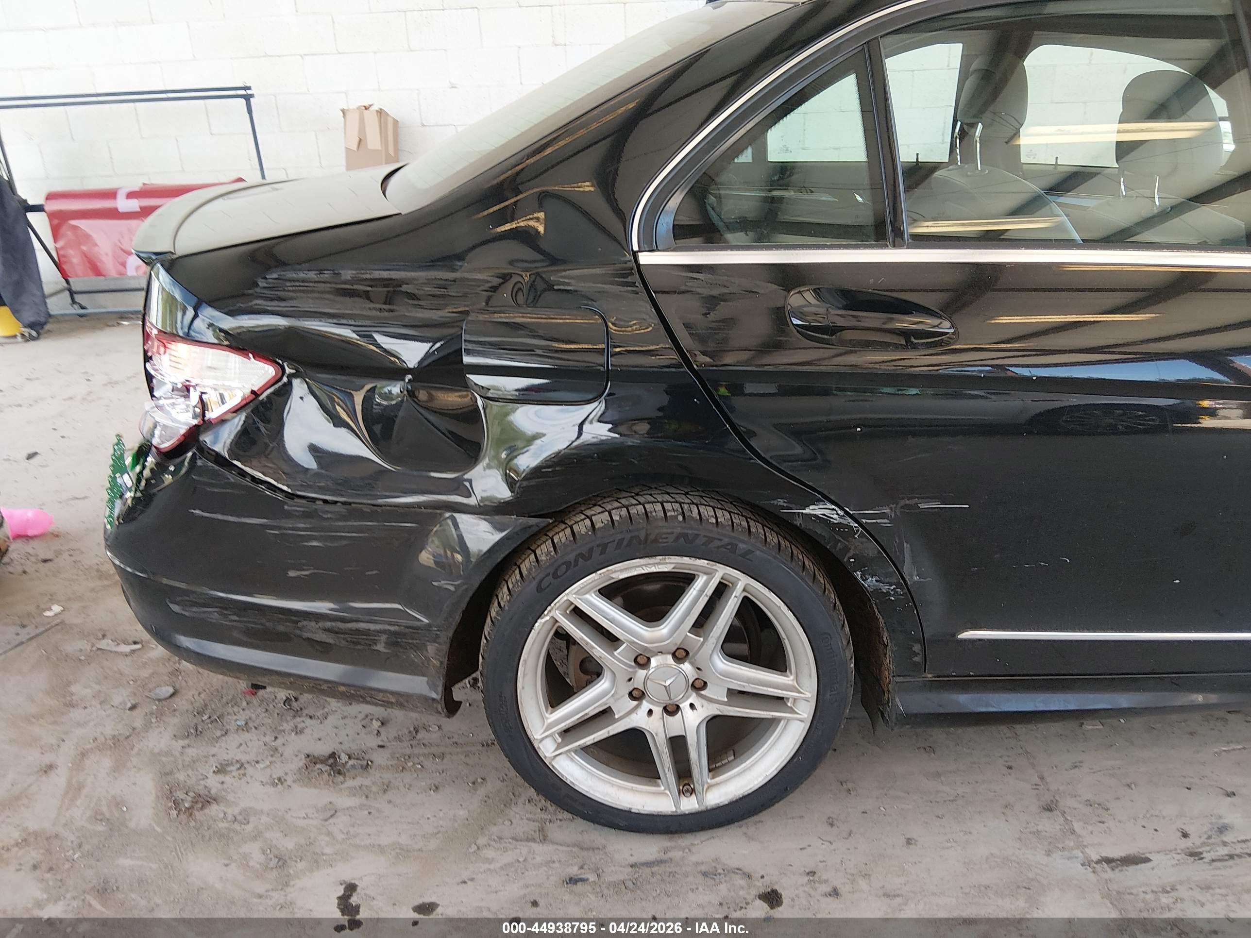 MERCEDES-BENZ C image 6