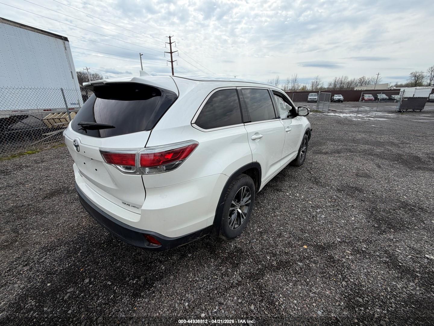 TOYOTA HIGHLANDER image 4