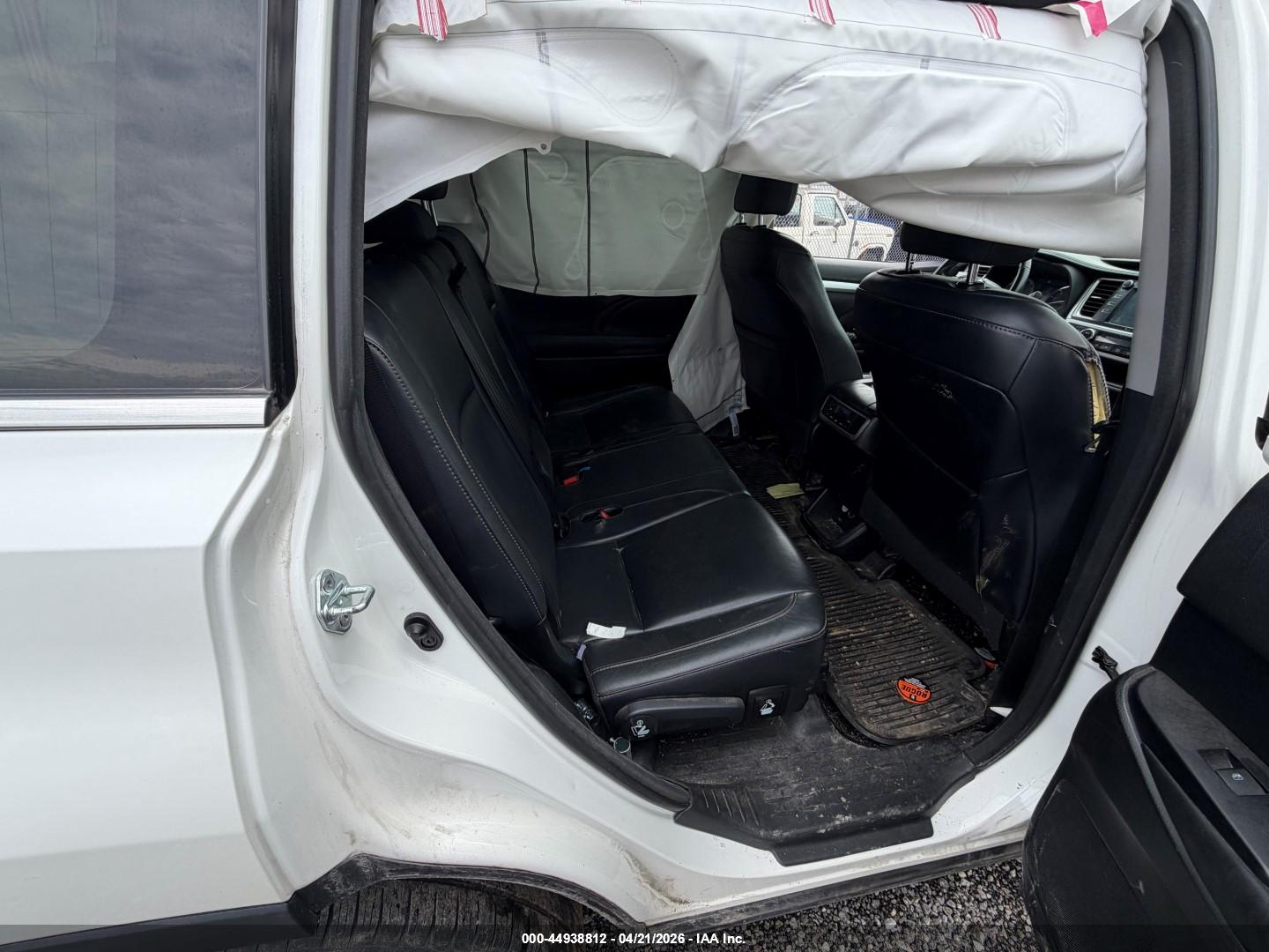 TOYOTA HIGHLANDER image 8