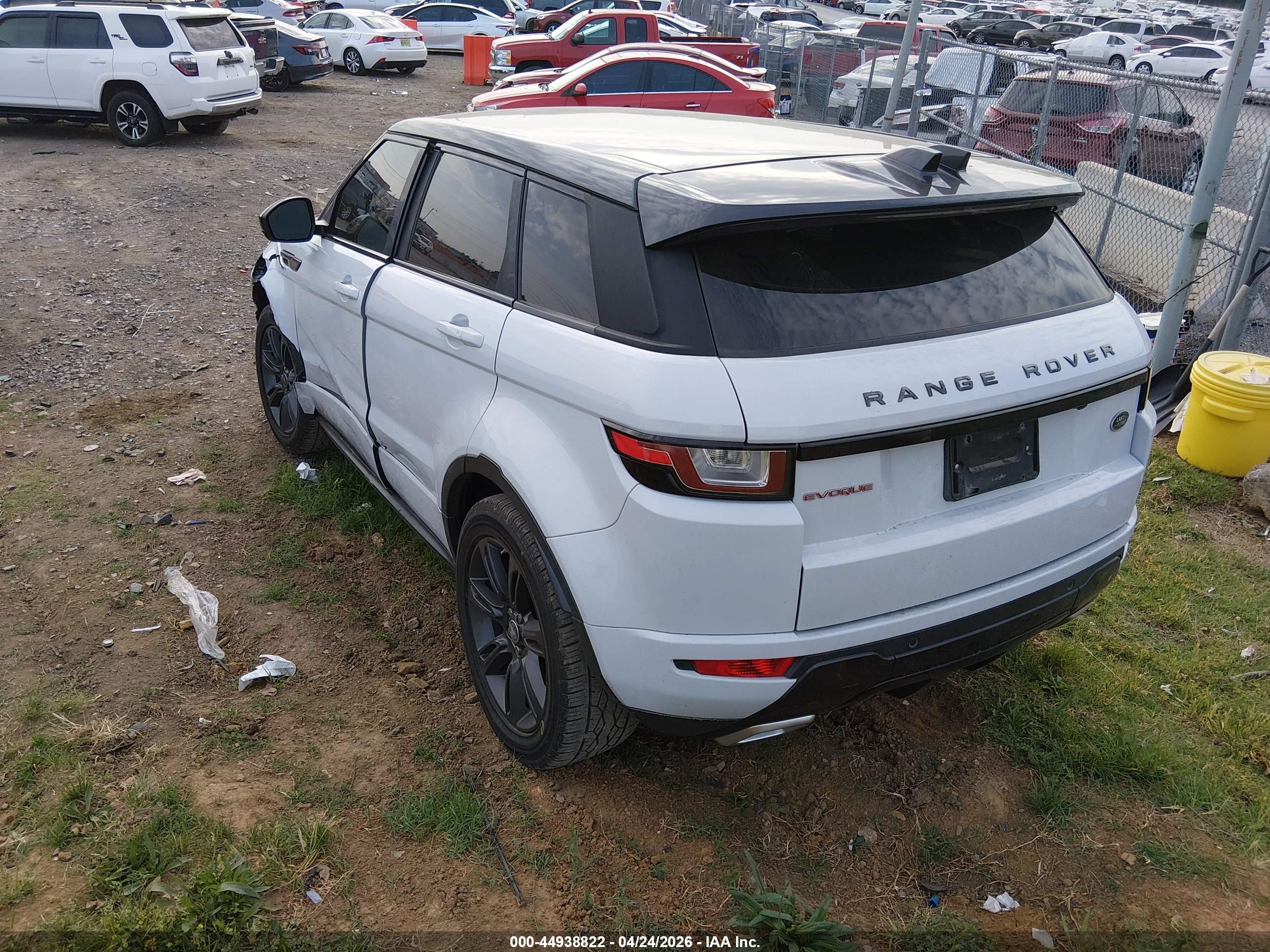 LAND ROVER image 3