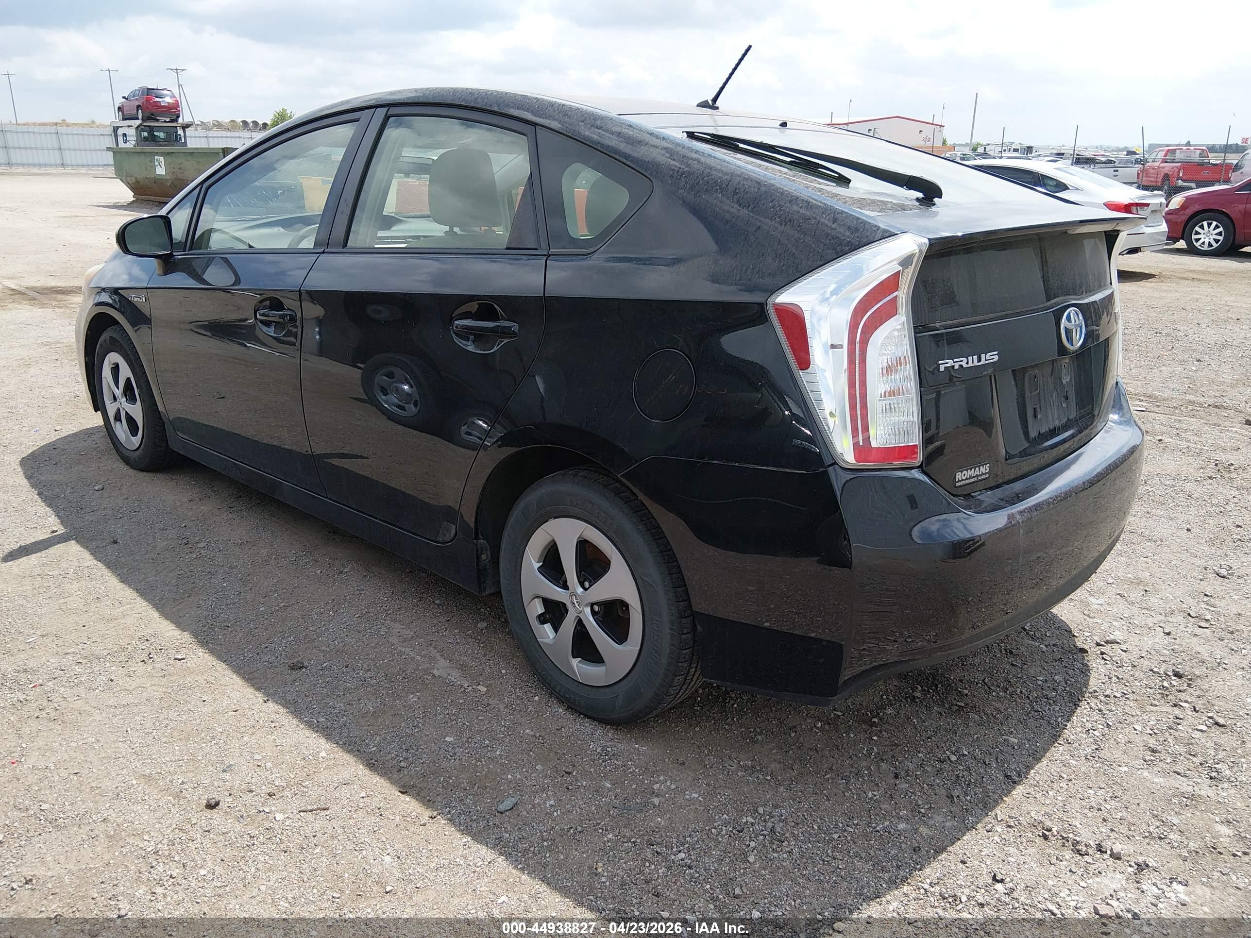 TOYOTA PRIUS image 3