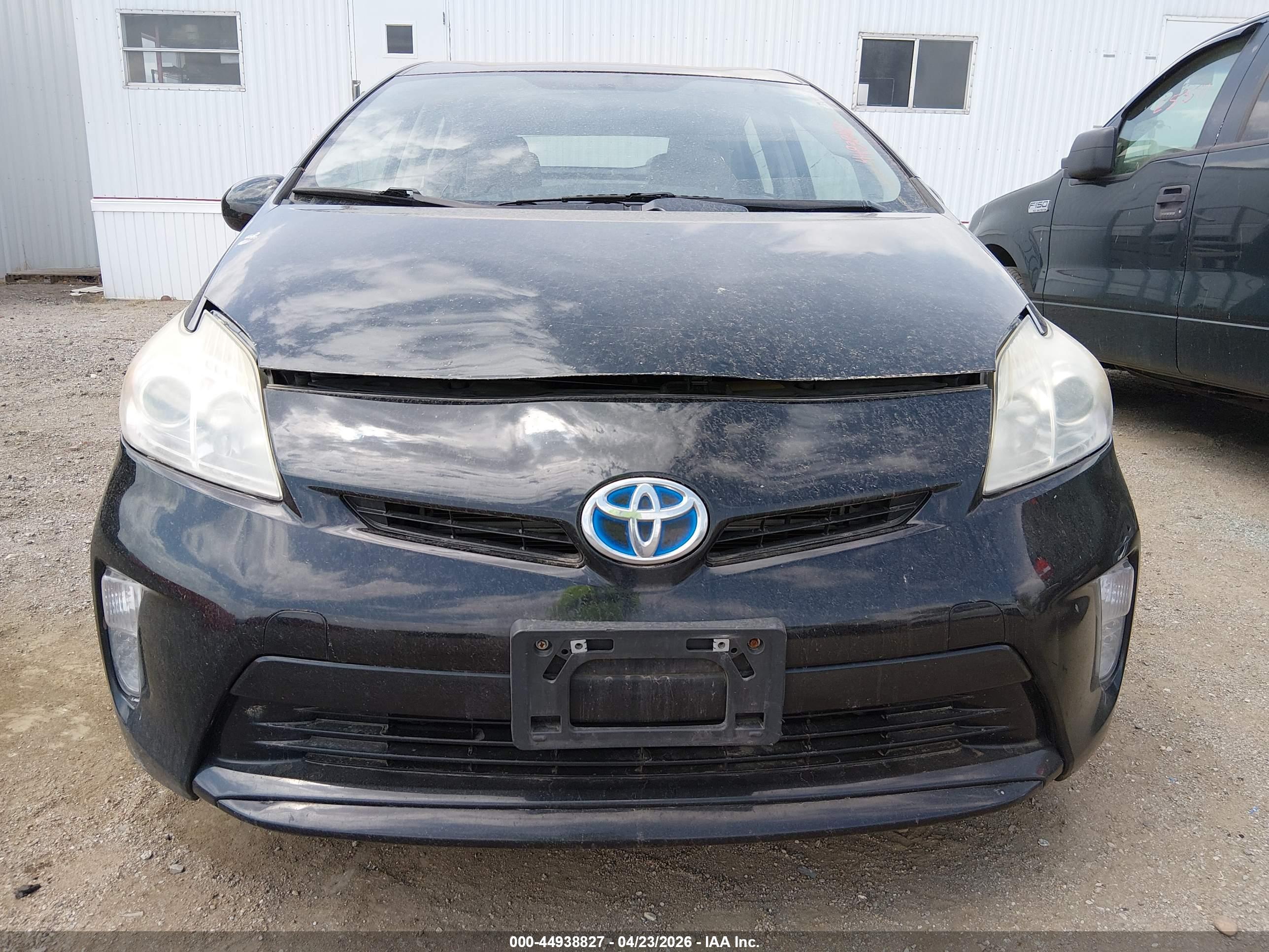 TOYOTA PRIUS image 6