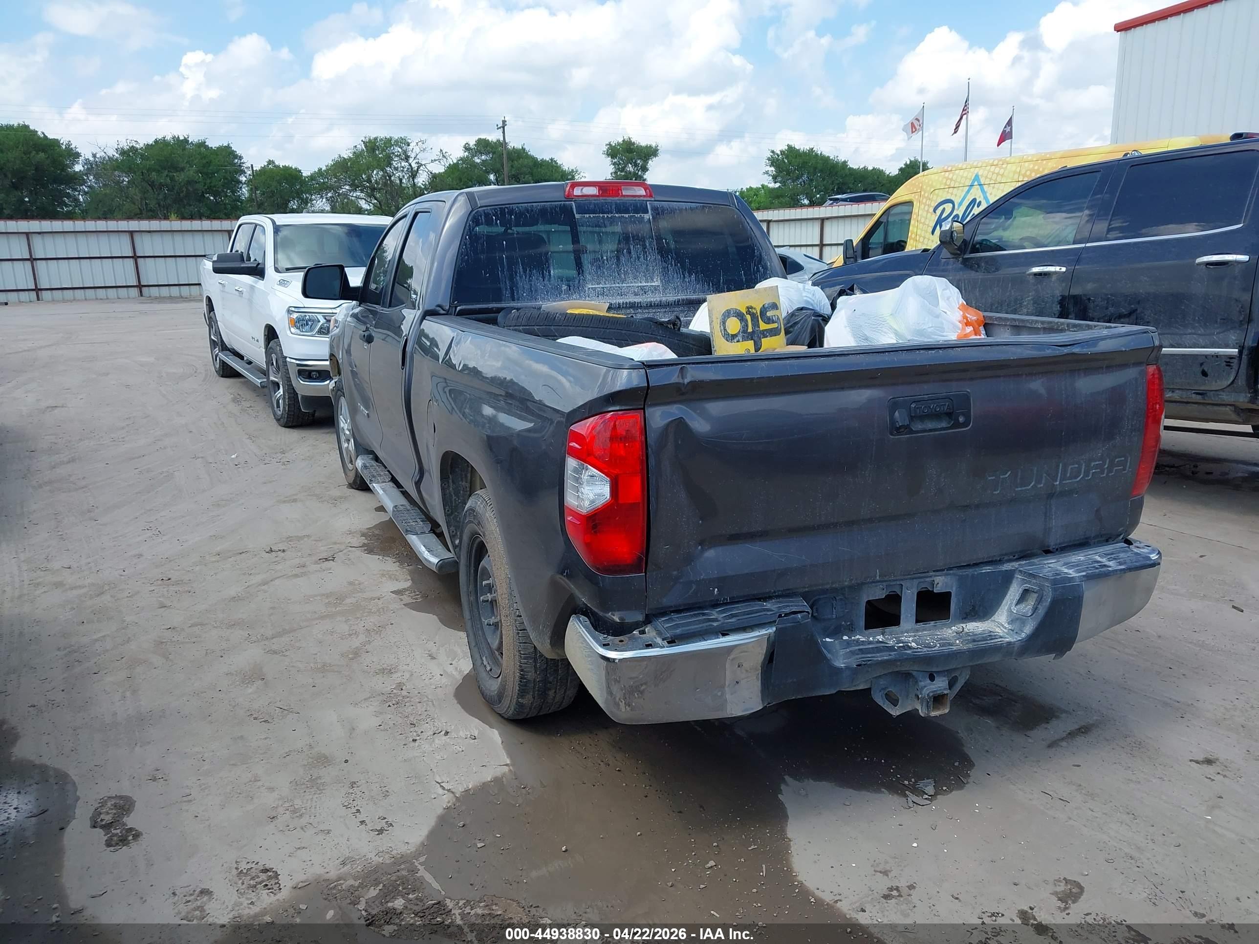 TOYOTA TUNDRA image 3