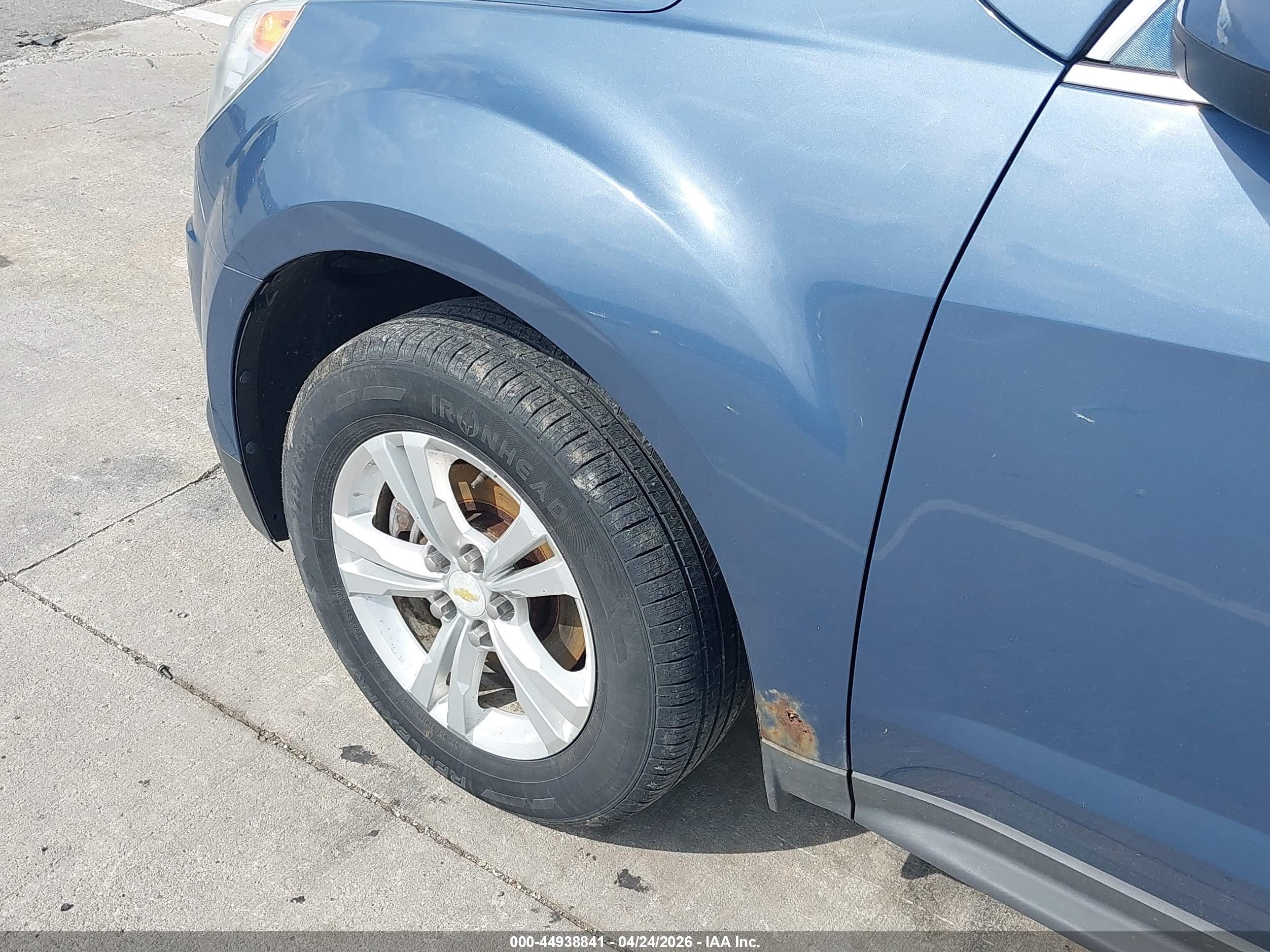 CHEVROLET EQUINOX image 6