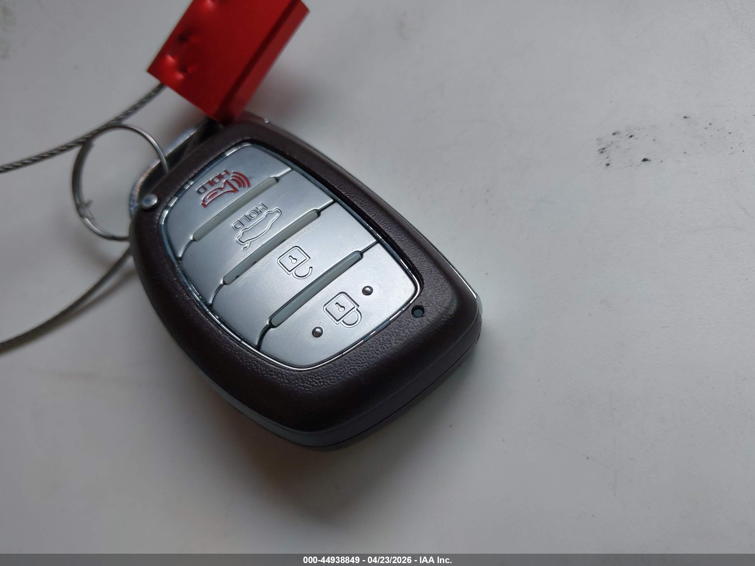 HYUNDAI SONATA image 11