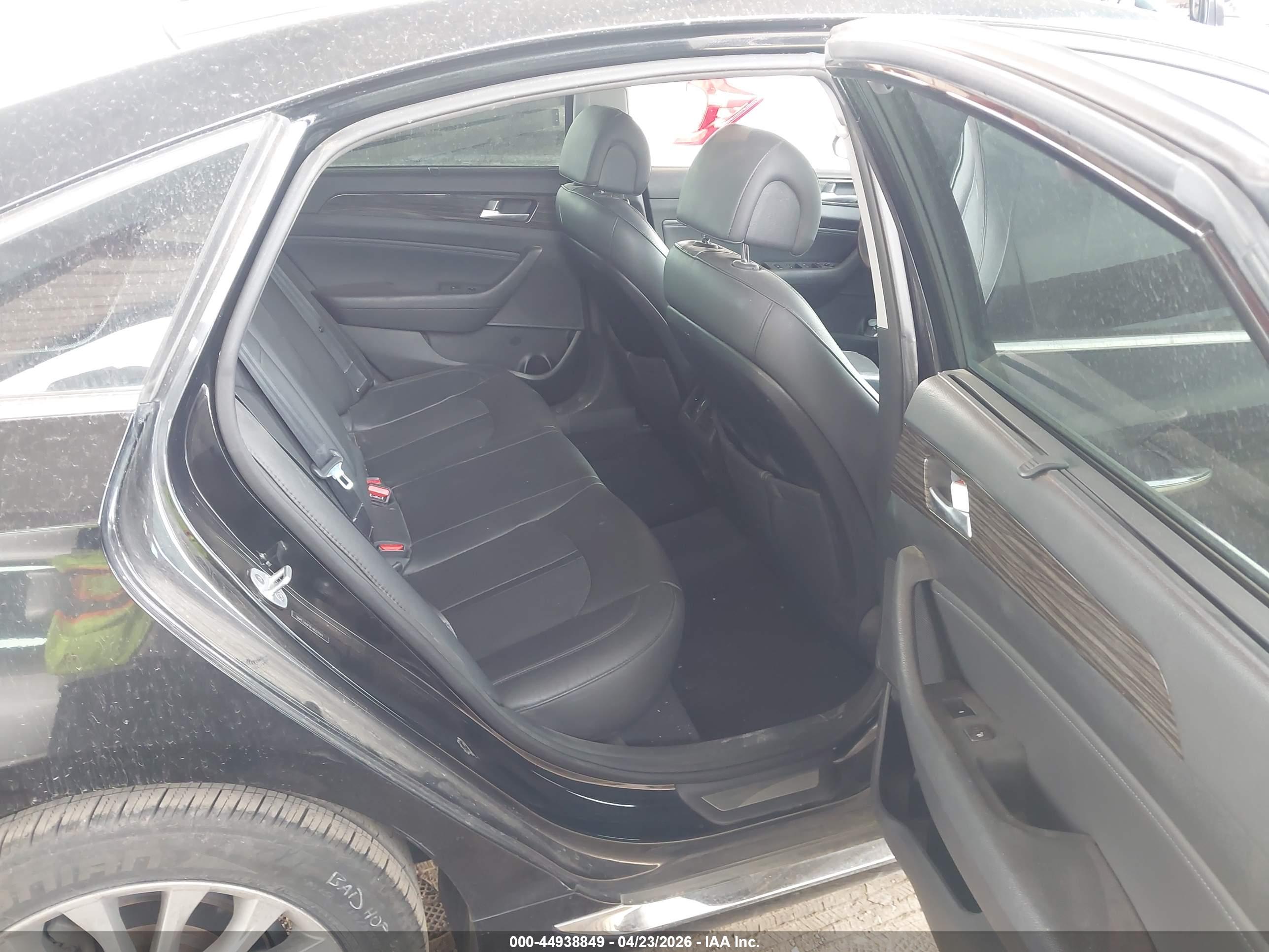 HYUNDAI SONATA image 8