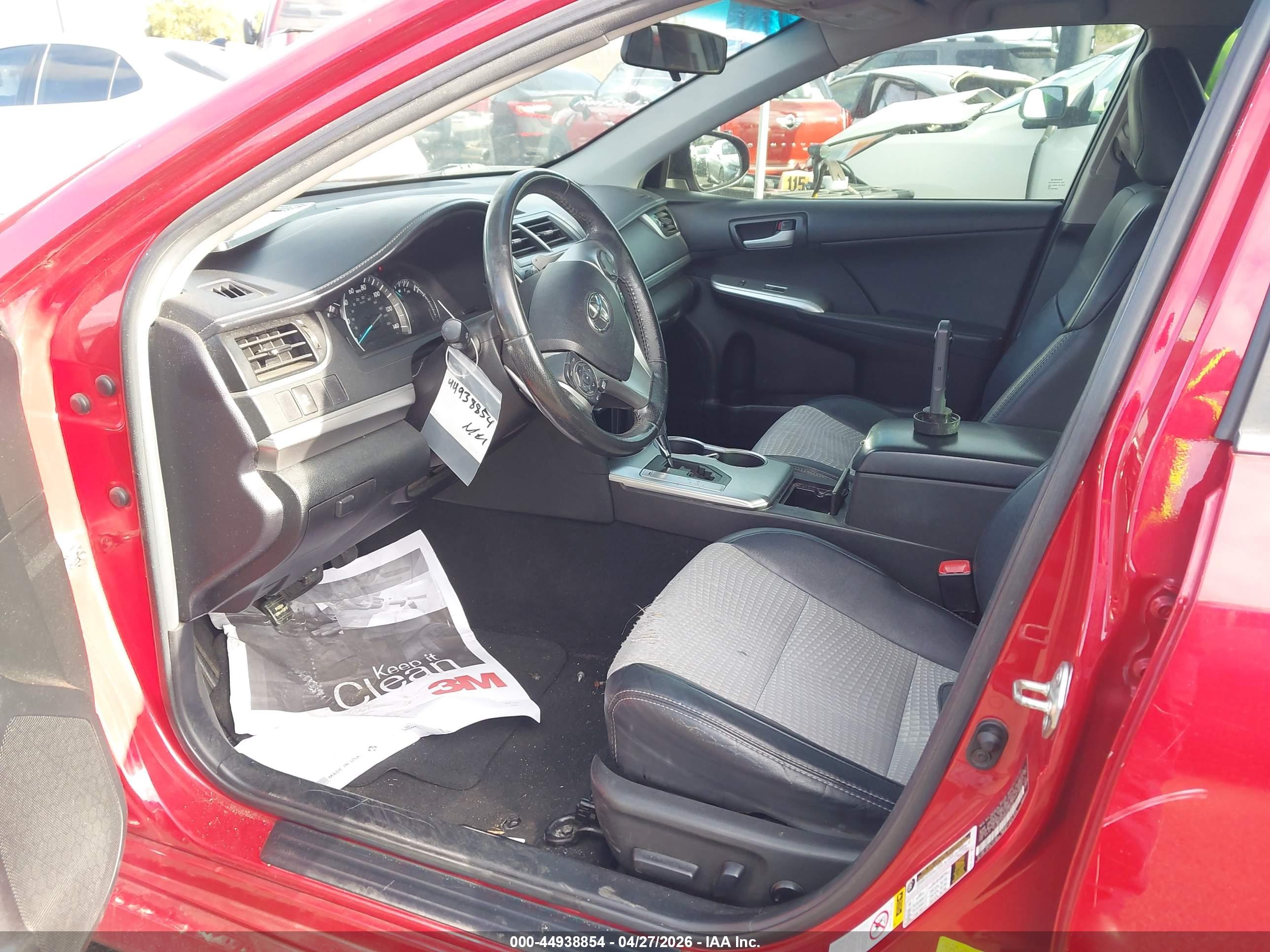TOYOTA CAMRY image 5