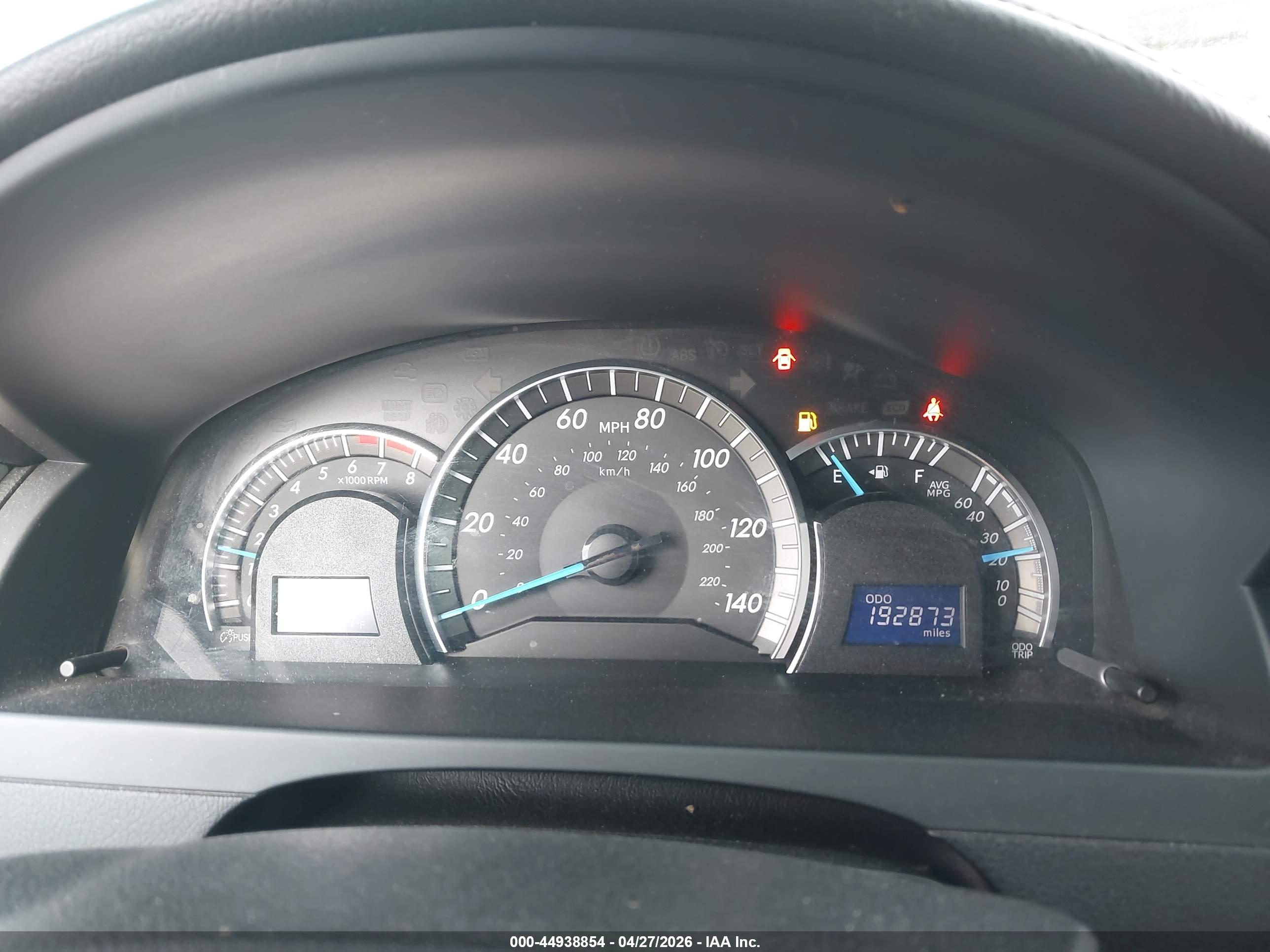 TOYOTA CAMRY image 7