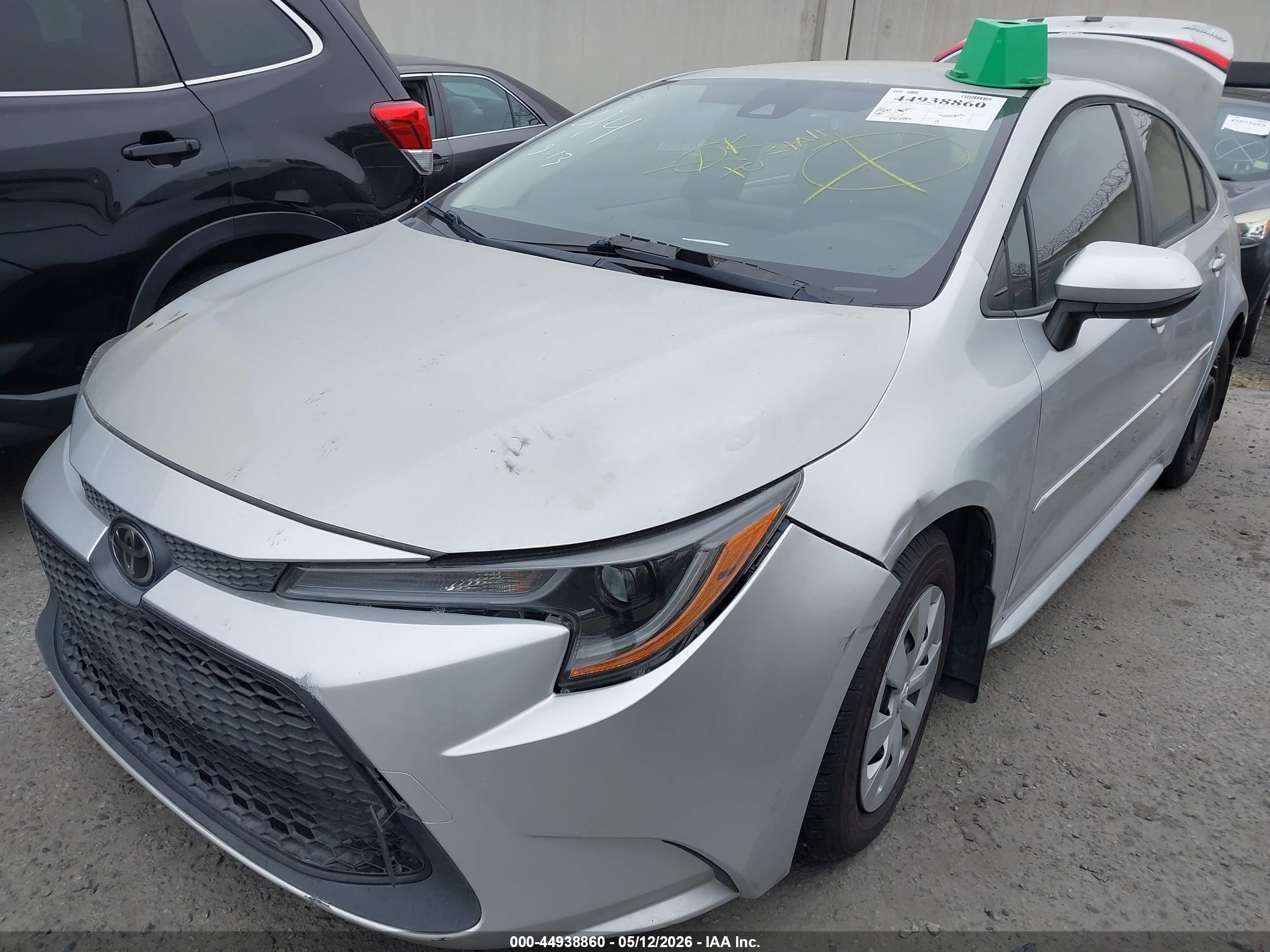 TOYOTA COROLLA image 2