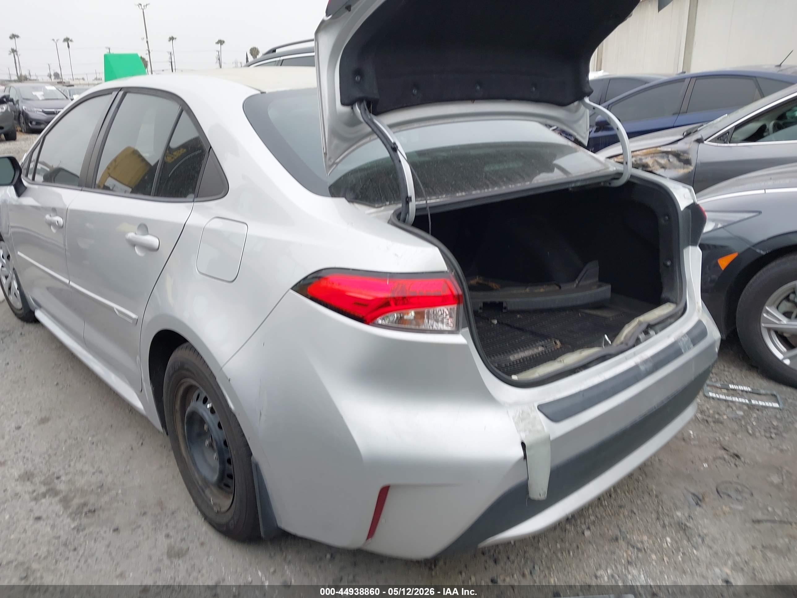 TOYOTA COROLLA image 3