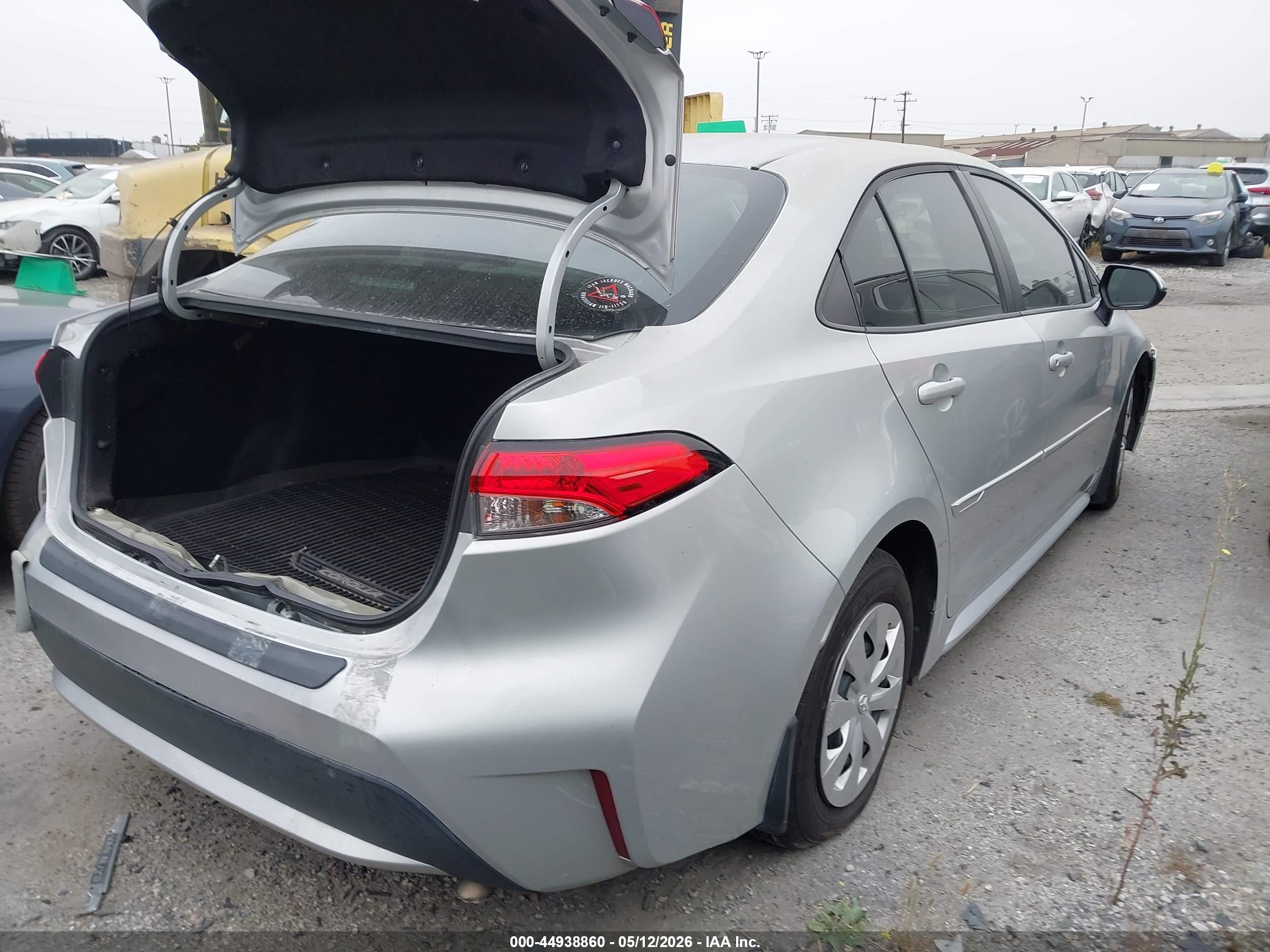 TOYOTA COROLLA image 4