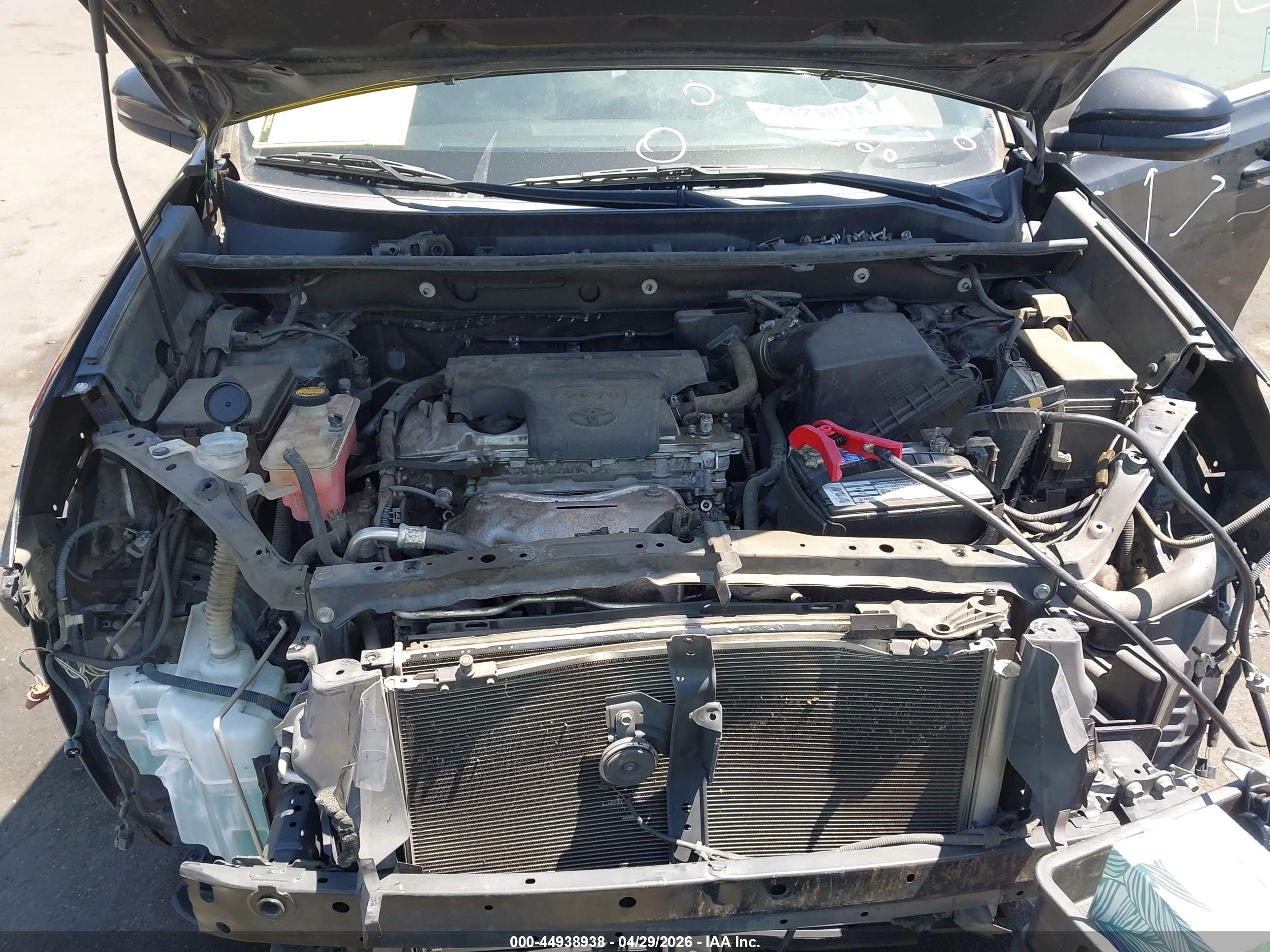 TOYOTA RAV4 image 10