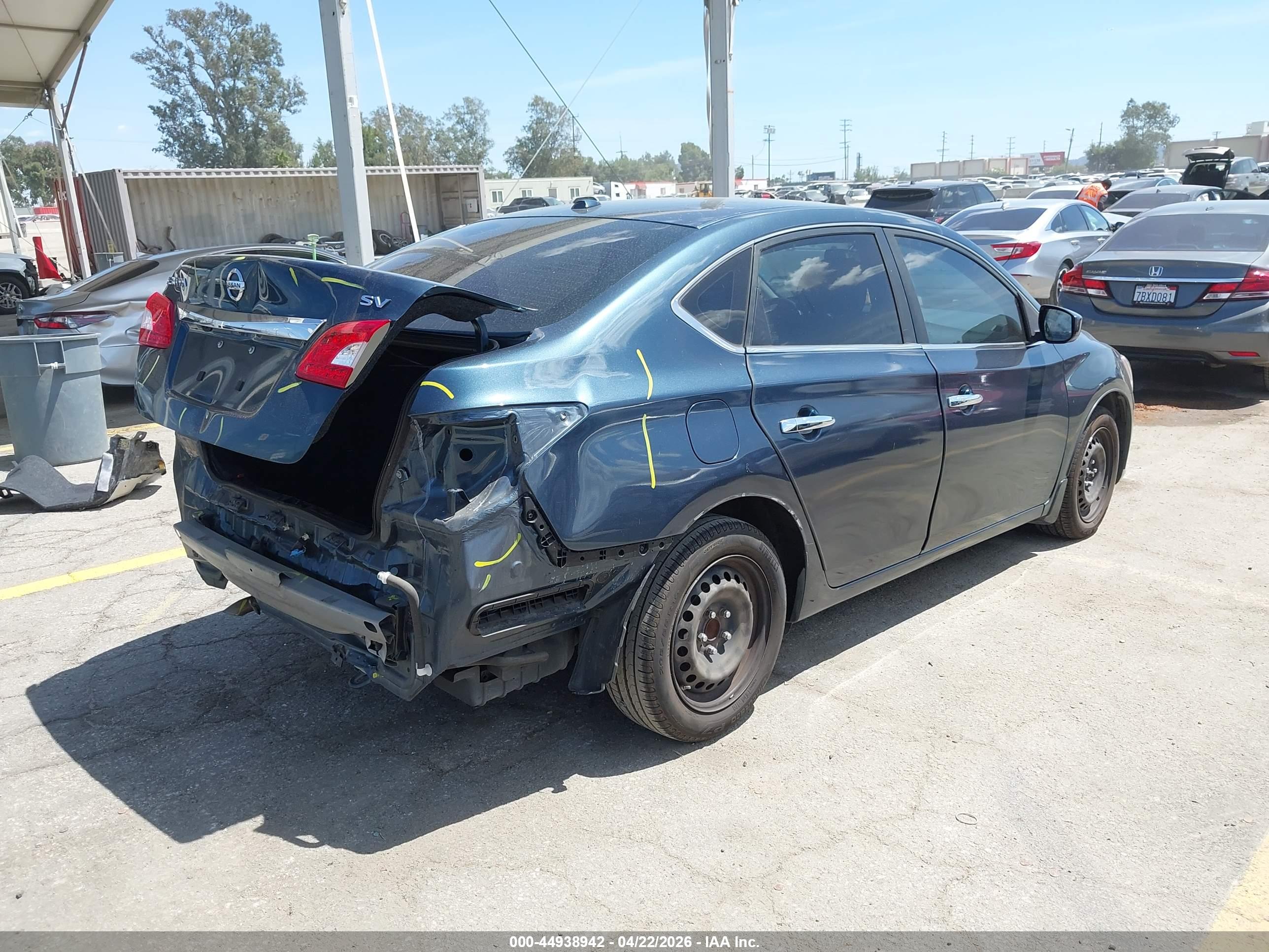 NISSAN SENTRA image 4