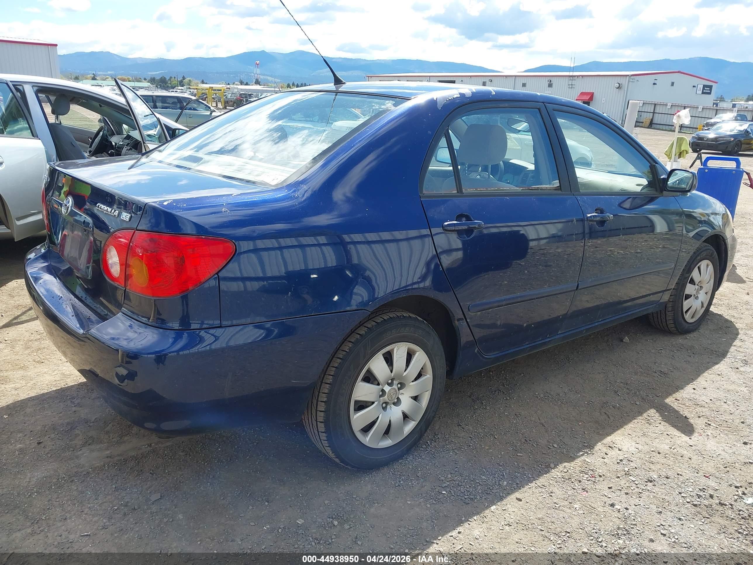 TOYOTA COROLLA image 4